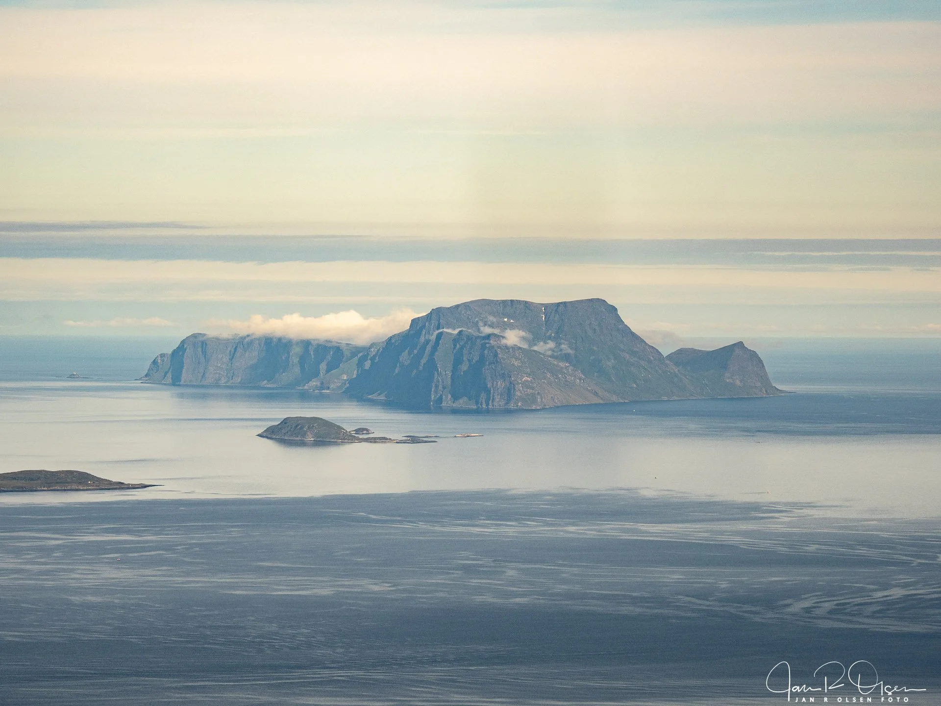 Nord-Fugløya, Spenna.