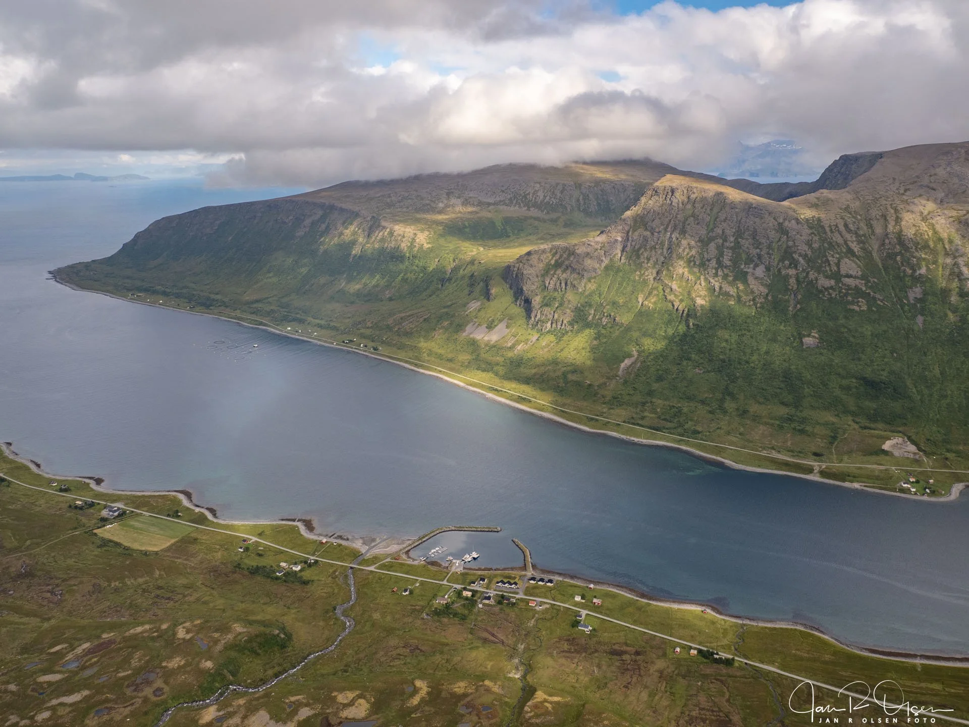Lauksundet, Laukøya, Arnøya.