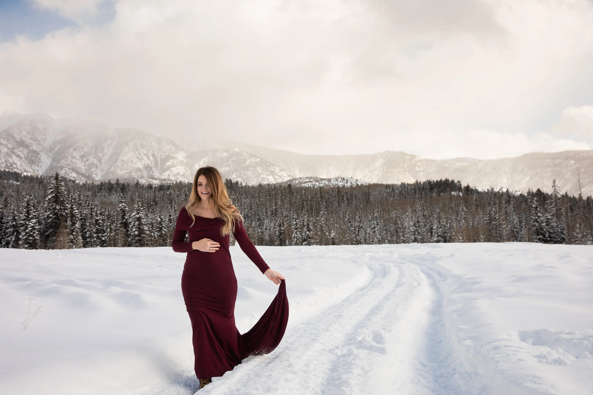 Why Winter Is a Magical Time for Maternity Portraits in Durango