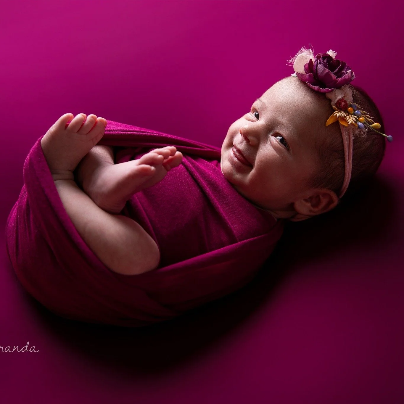 SAY CHEESE! This sweet baby girl understood the assignment. 📸😍
.
.
.
.
.
.
.
 #farmingtonnewbornphotos #farmingtonnewbornphotographer #bayfieldnewbornphotography #bayfieldnewbornphotographer #corteznewbornphotographers #corteznewbornphotographer #d
