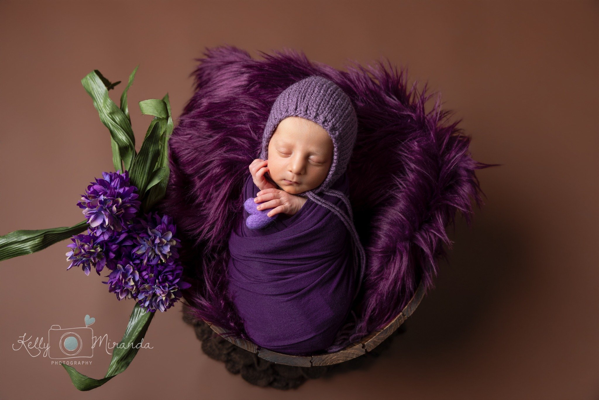 Could she get any cuter?!?! Big congrats to this family on their sweet baby girl! 💜
.
.
.
.
.
.
.
.
.
.
.
.
.
#studionewborn #farmingtonnewbornphotos #farmingtonnewbornphotographer #bayfieldnewbornphotography #bayfieldnewbornphotographer #corteznewb