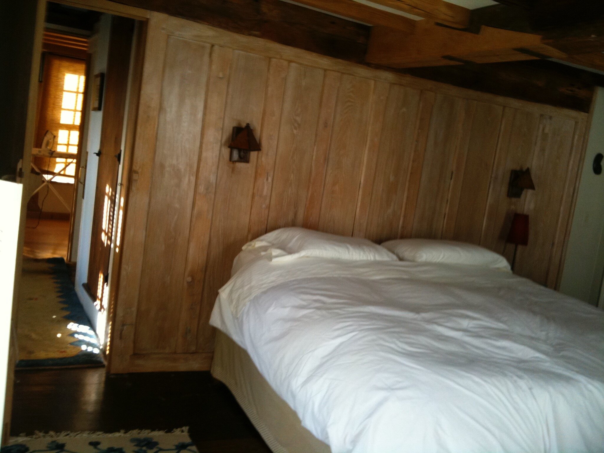 78 B m bed plank muntin wall.JPG.jpeg