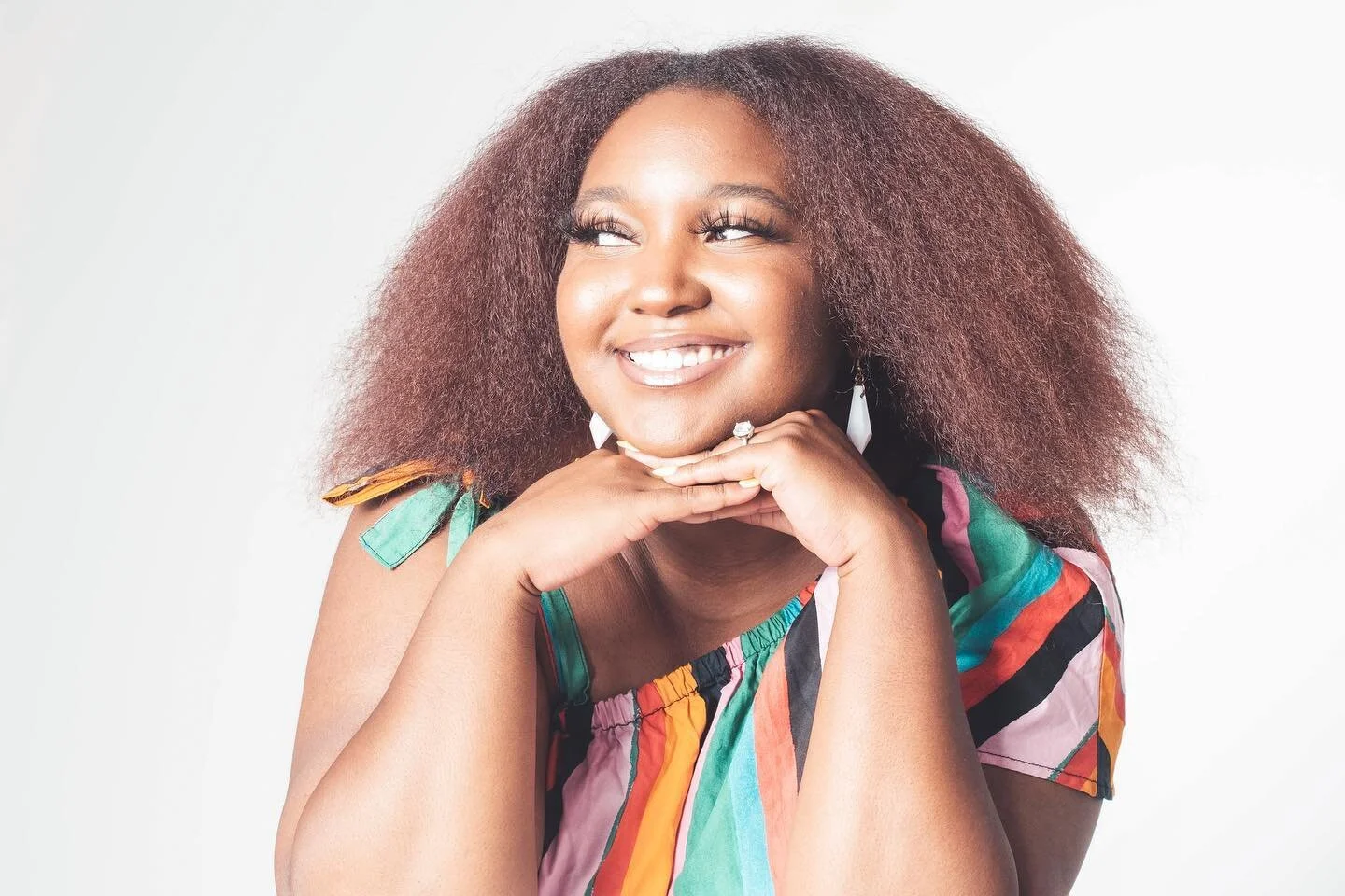 Proverbs 31 &mdash; Das me 💃🏾✨
&bull;
KNOW and BE CONFIDENT in who you are! If I had to describe myself in 3 words 👉🏾 Woman of God. That&rsquo;s always been my goal. It&rsquo;s what I admire about my grandmother, my mother, even my aunts. That&rs