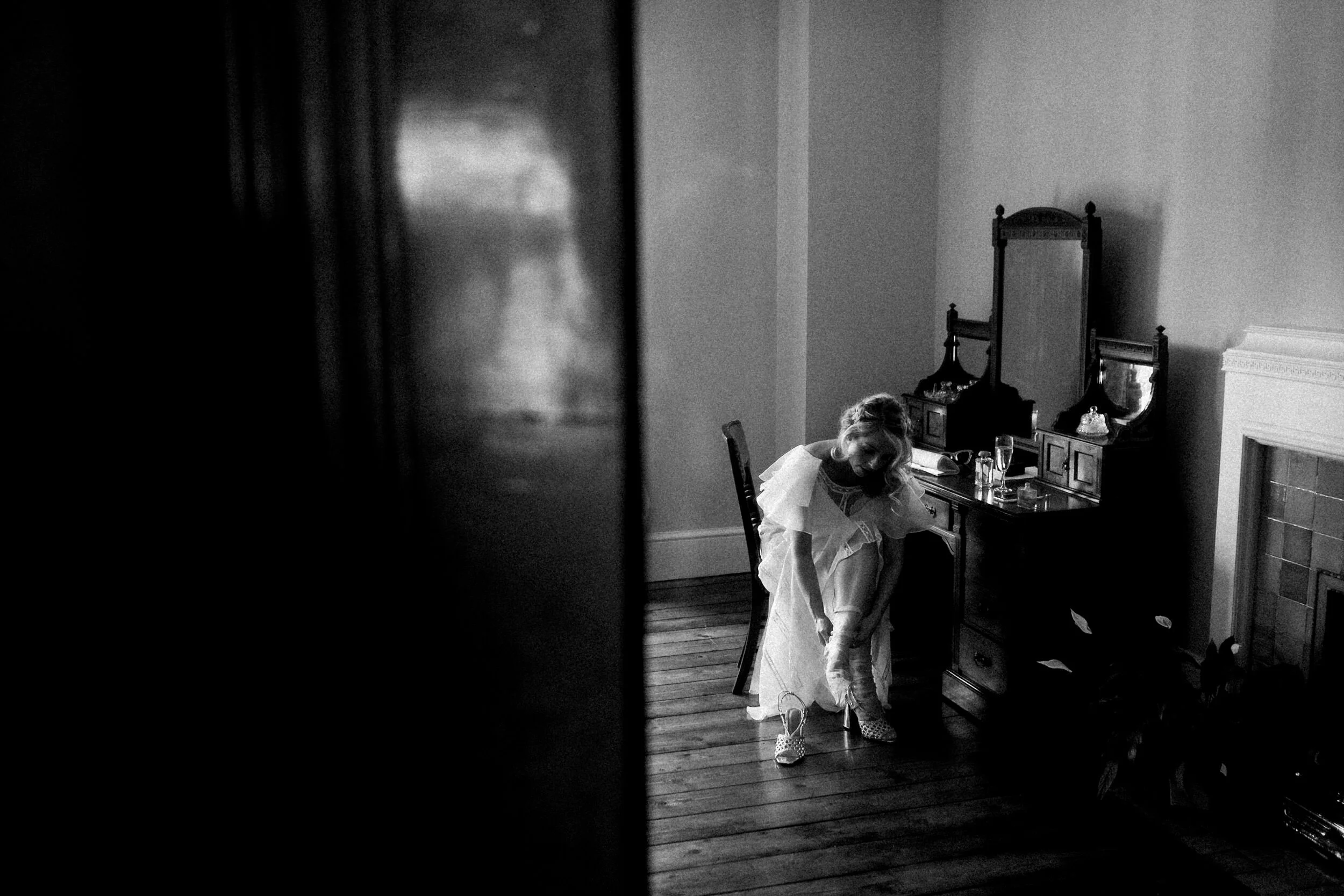 luxury-boho-longbourn-estate-oldberrow-house-best-uk-documentary-wedding-photograher-2500px_100052.jpg