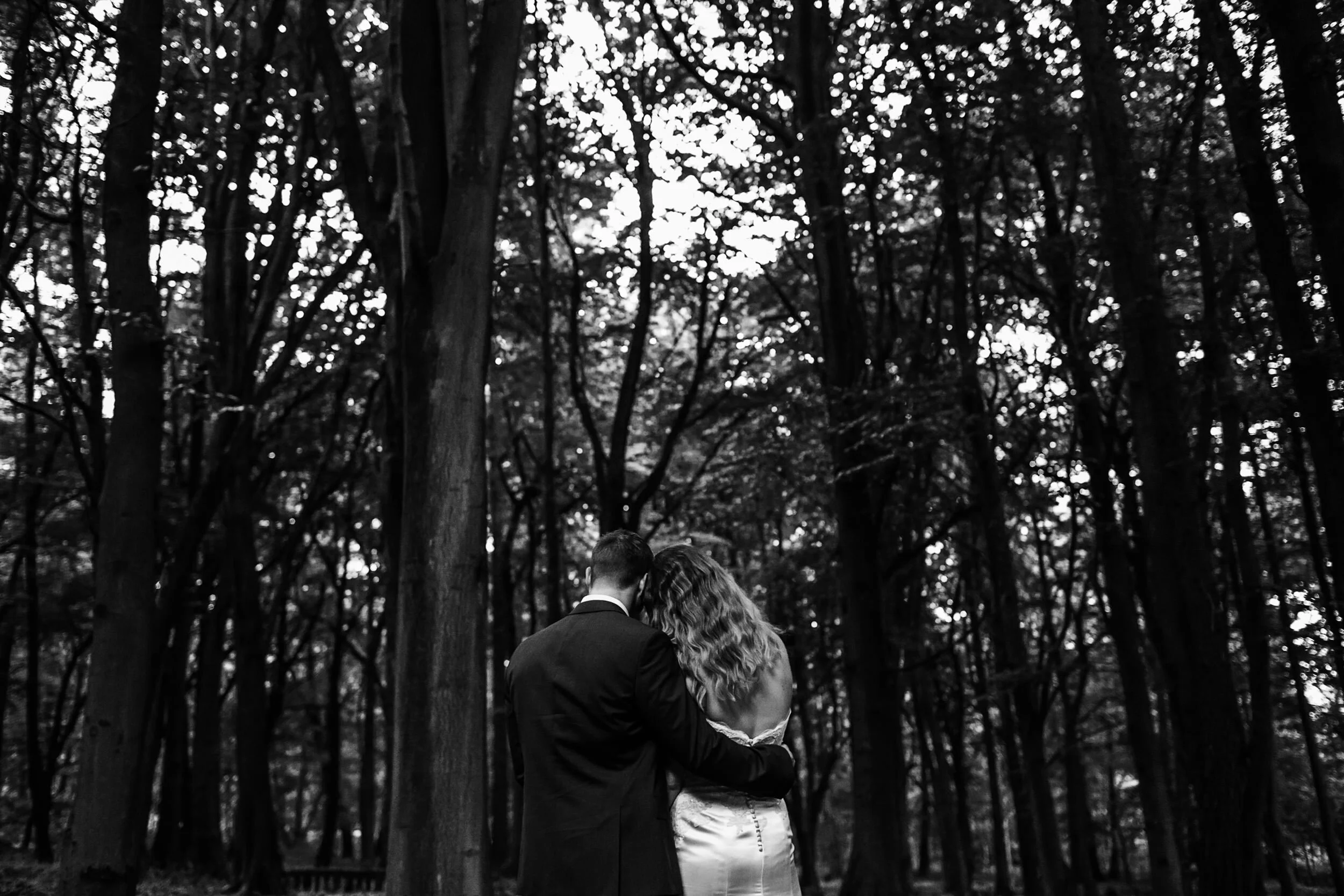 natural-relaxed-woodland-documentary-wedding-photographer.JPG