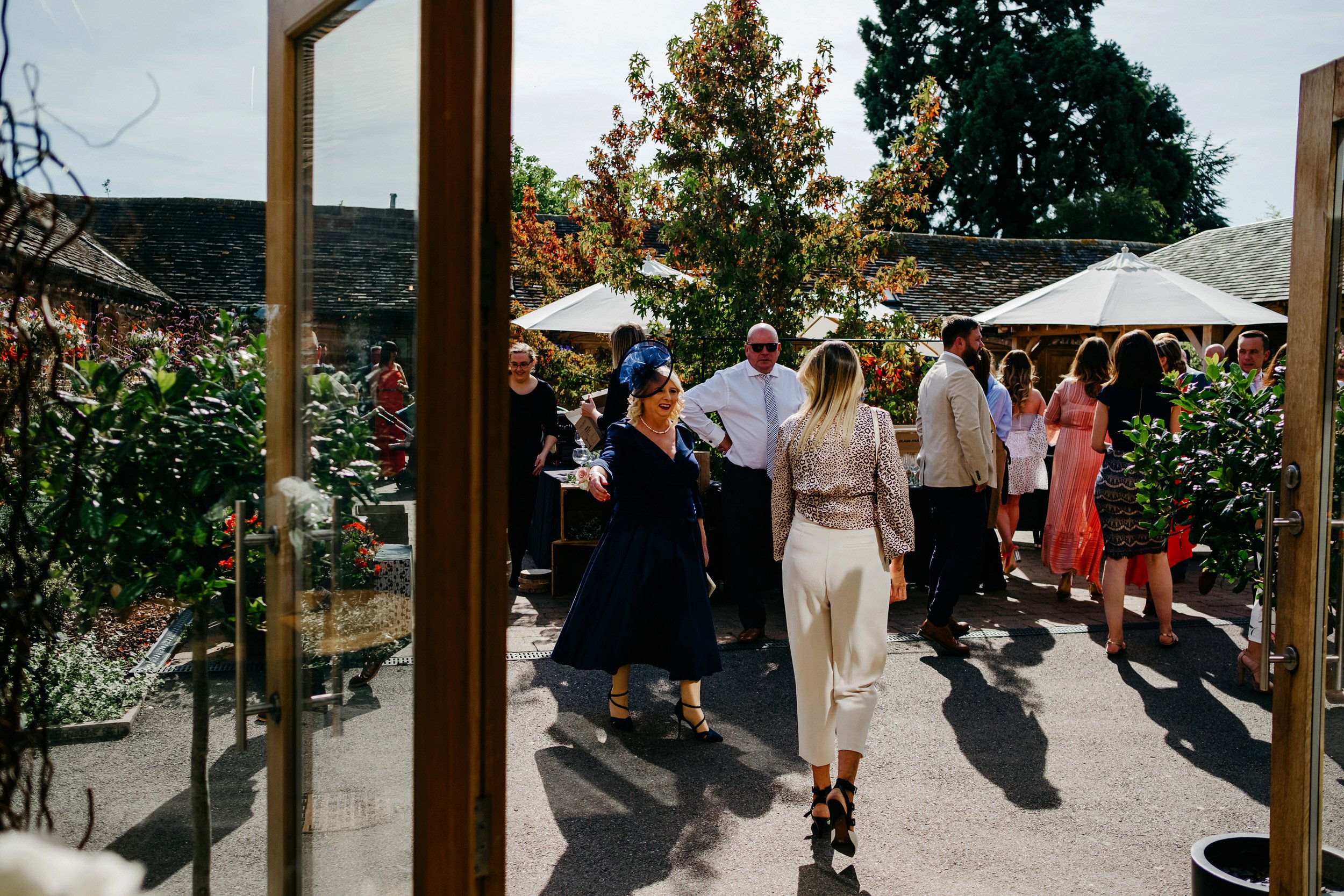 mythe-barn-wedding-photographer-10090.jpg