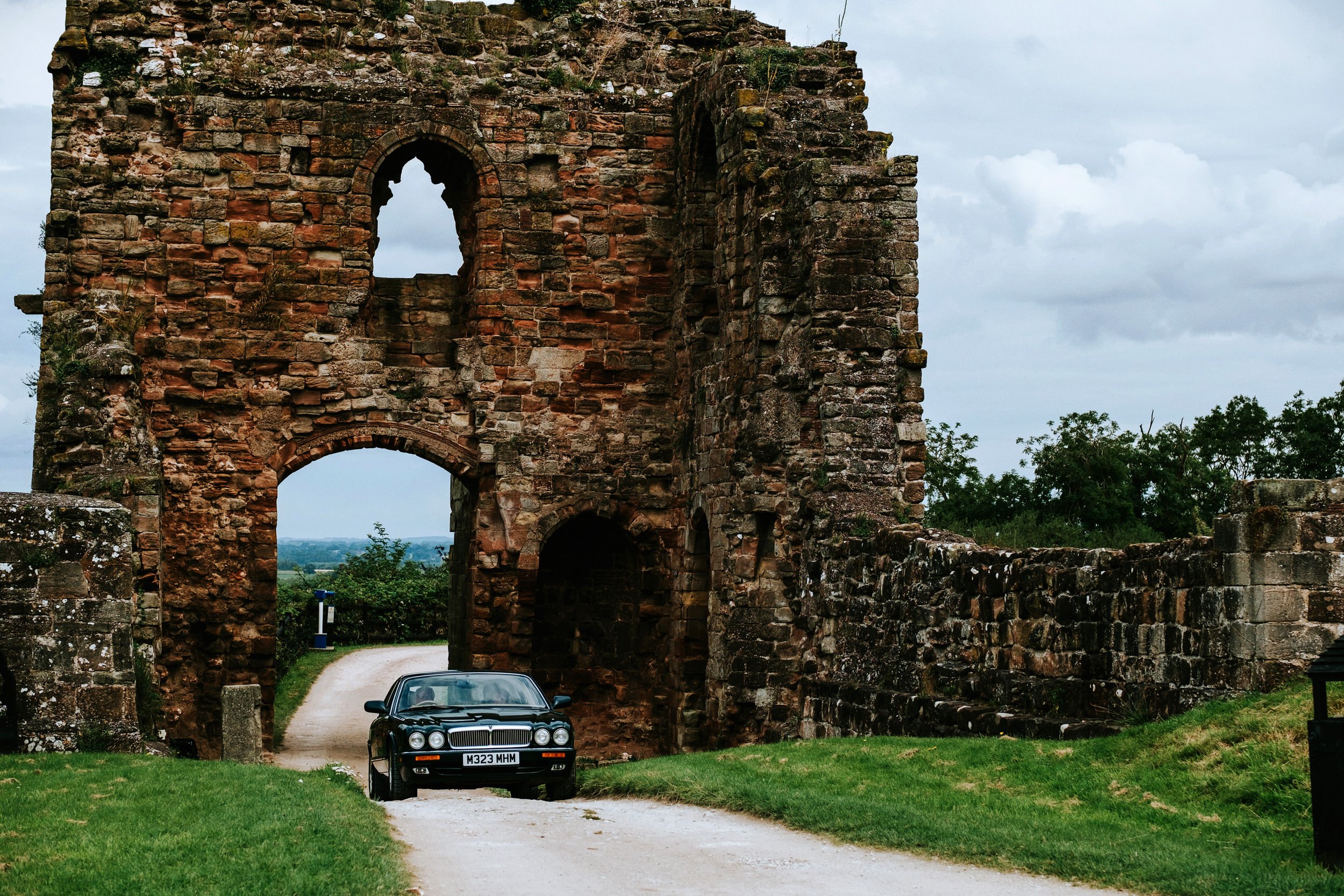 alrewas hayes-tutbury castle-wedding-photographer-10075.jpg