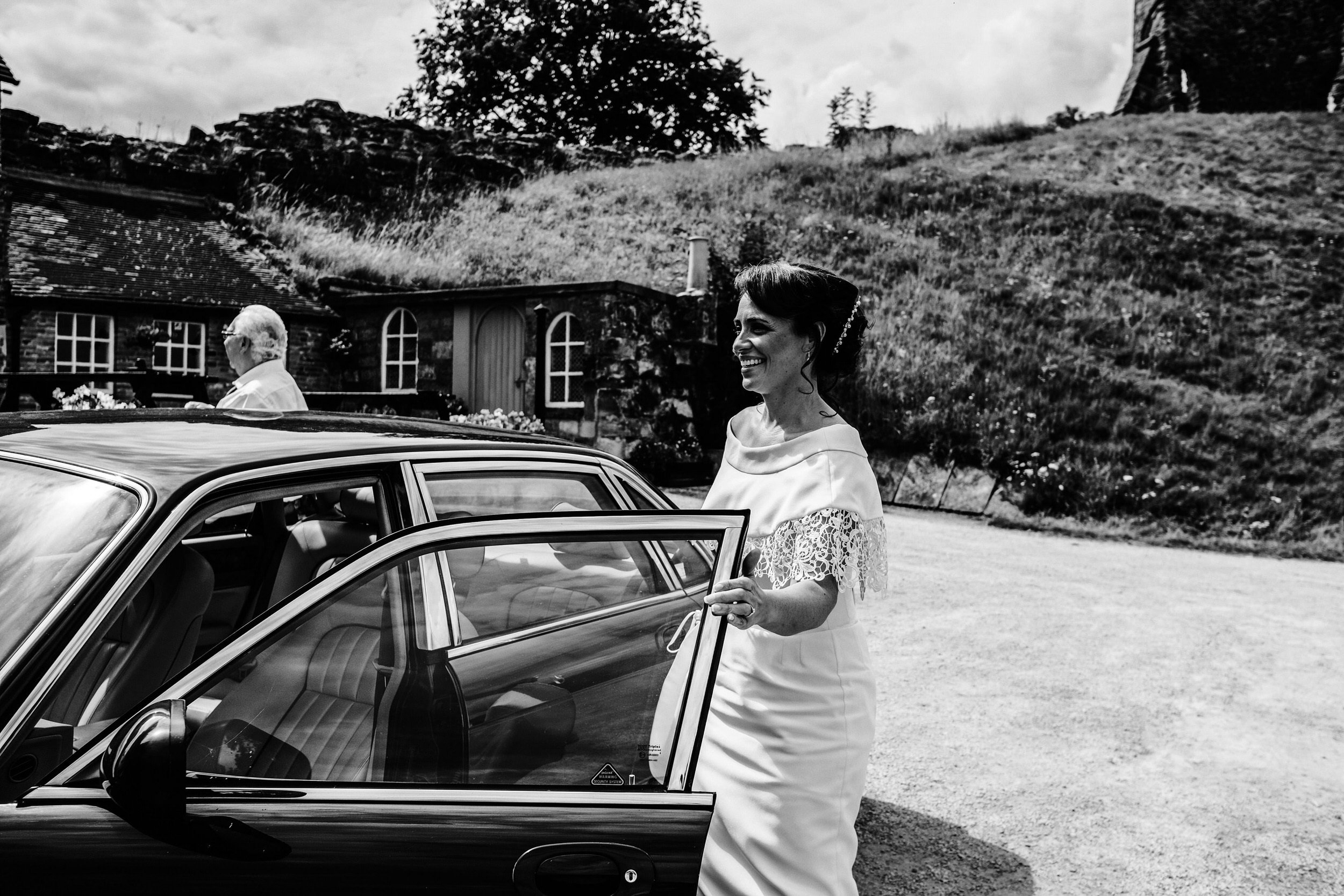 alrewas hayes-tutbury castle-wedding-photographer-10079.jpg
