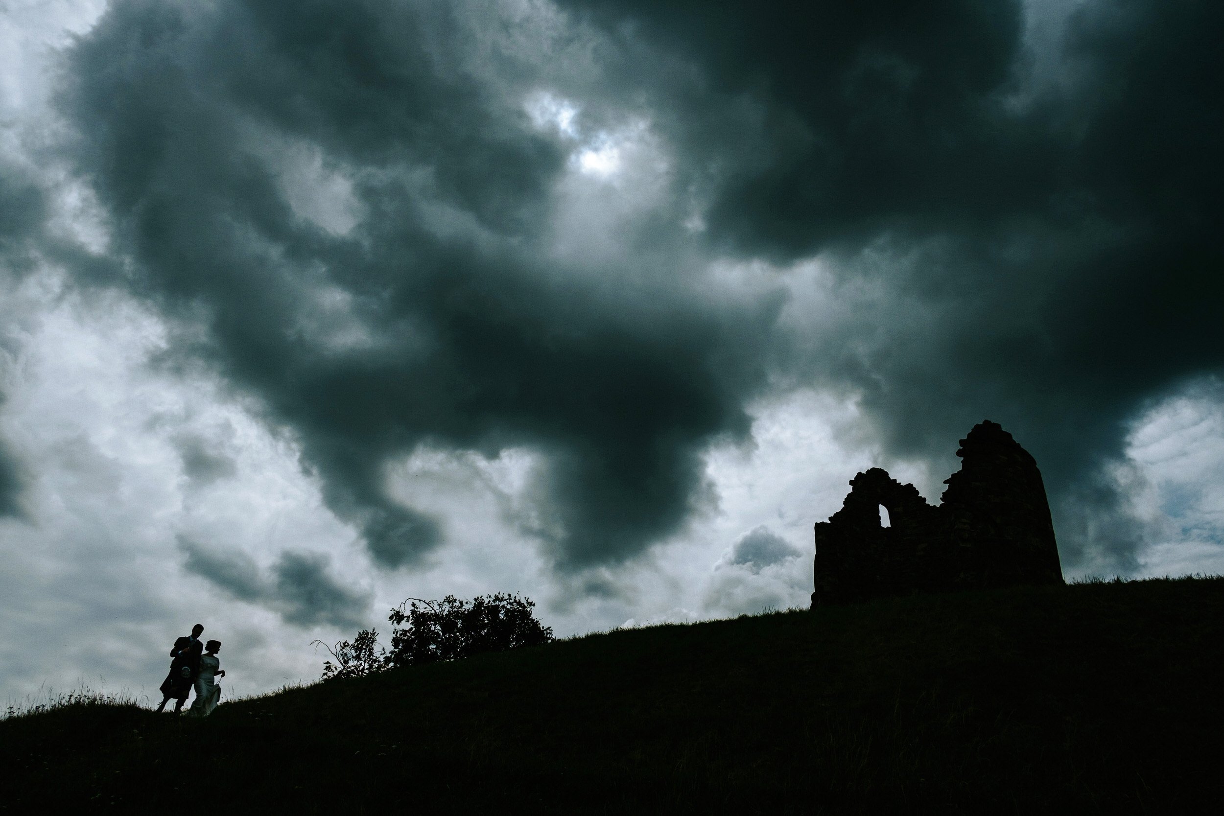 alrewas hayes-tutbury castle-wedding-photographer-100134.jpg