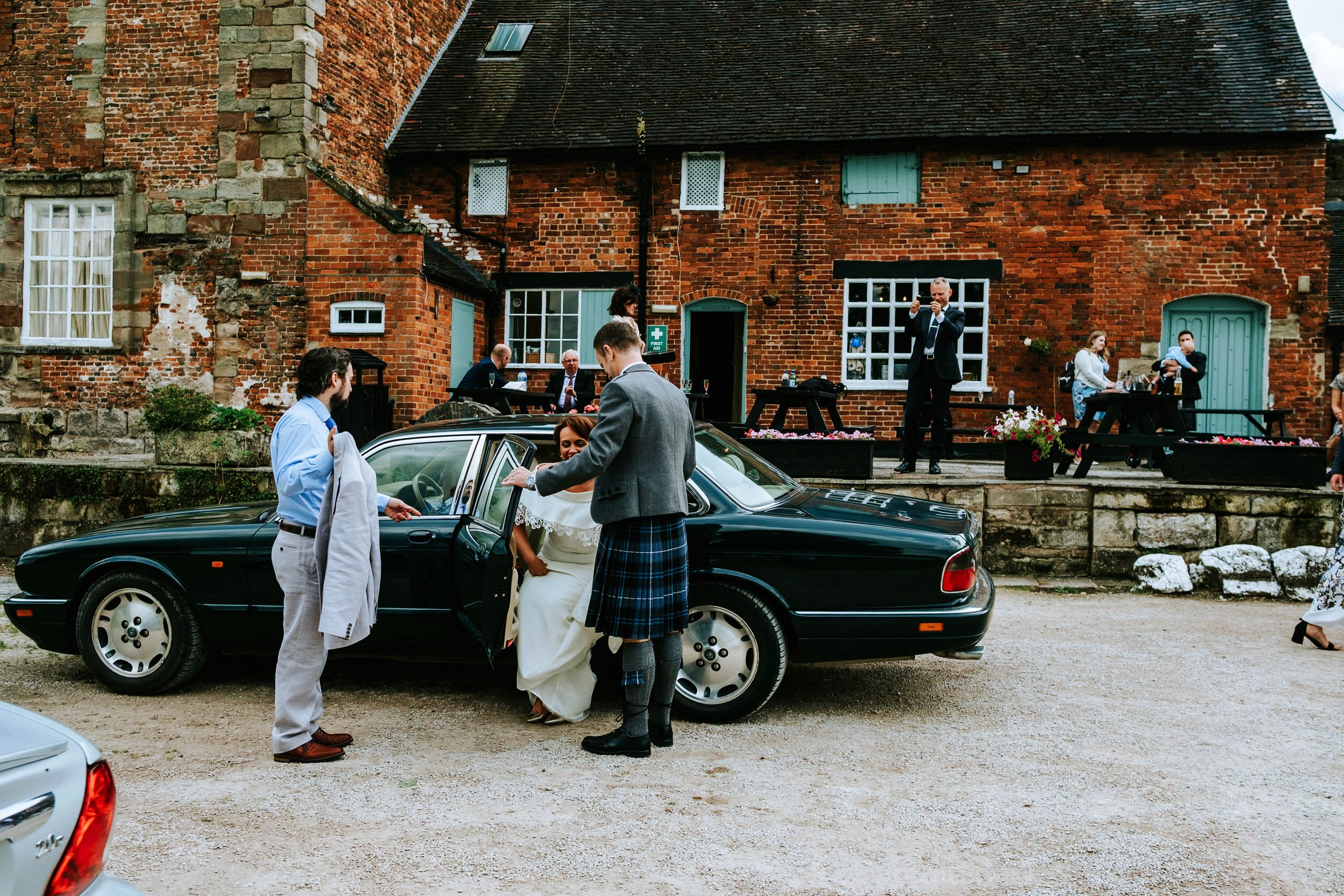 alrewas hayes-tutbury castle-wedding-photographer-100147.jpg