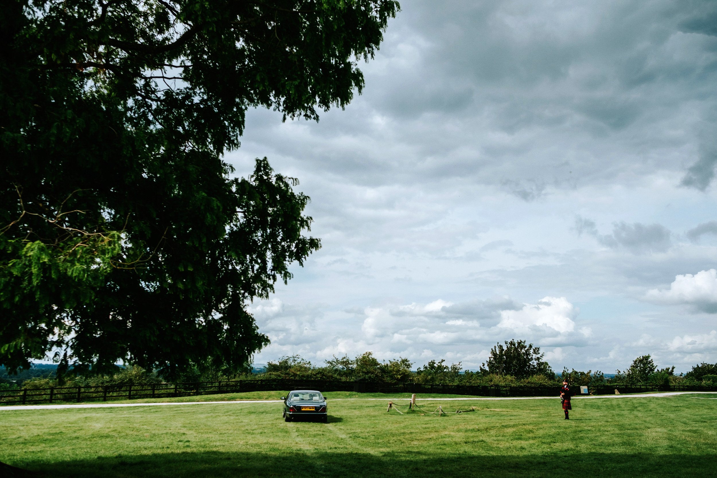 alrewas hayes-tutbury castle-wedding-photographer-100153.jpg