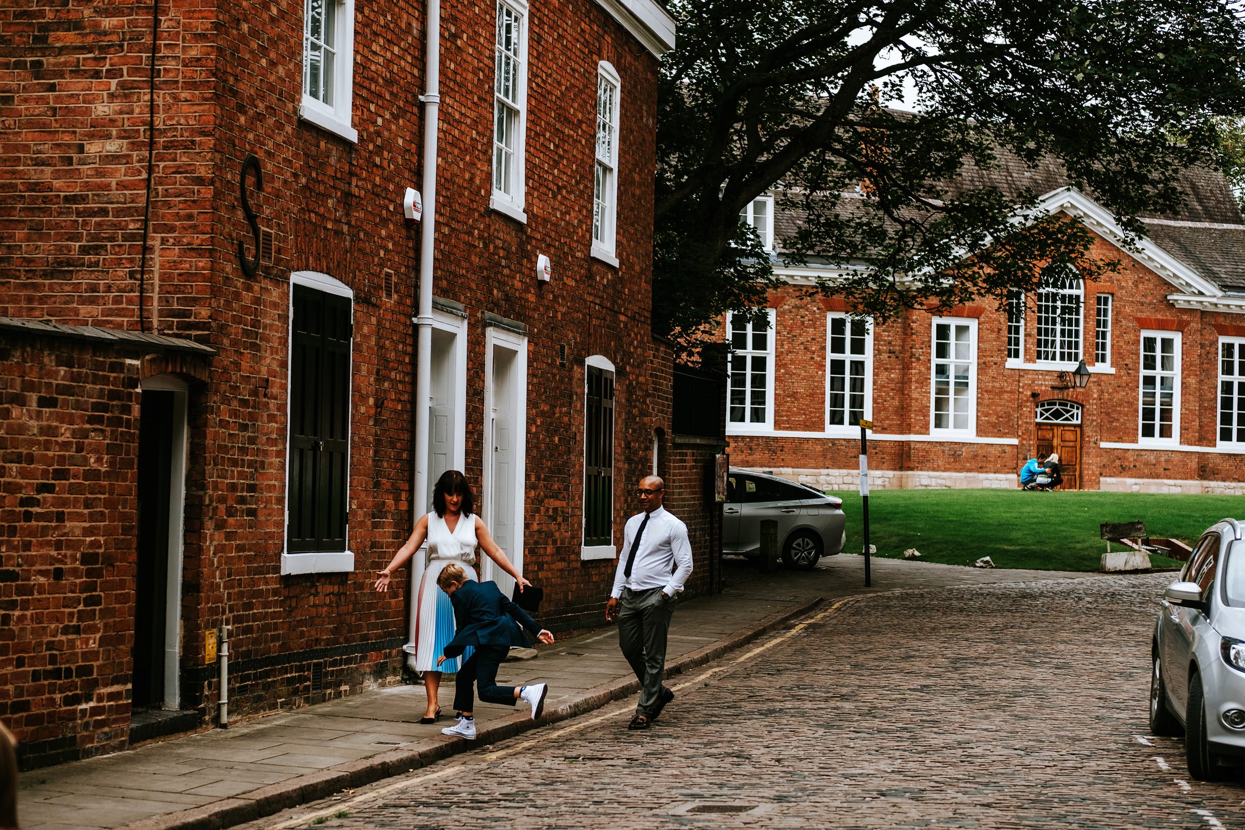 st-mary-de-castro-leicester-wedding-photographer-10034.jpg