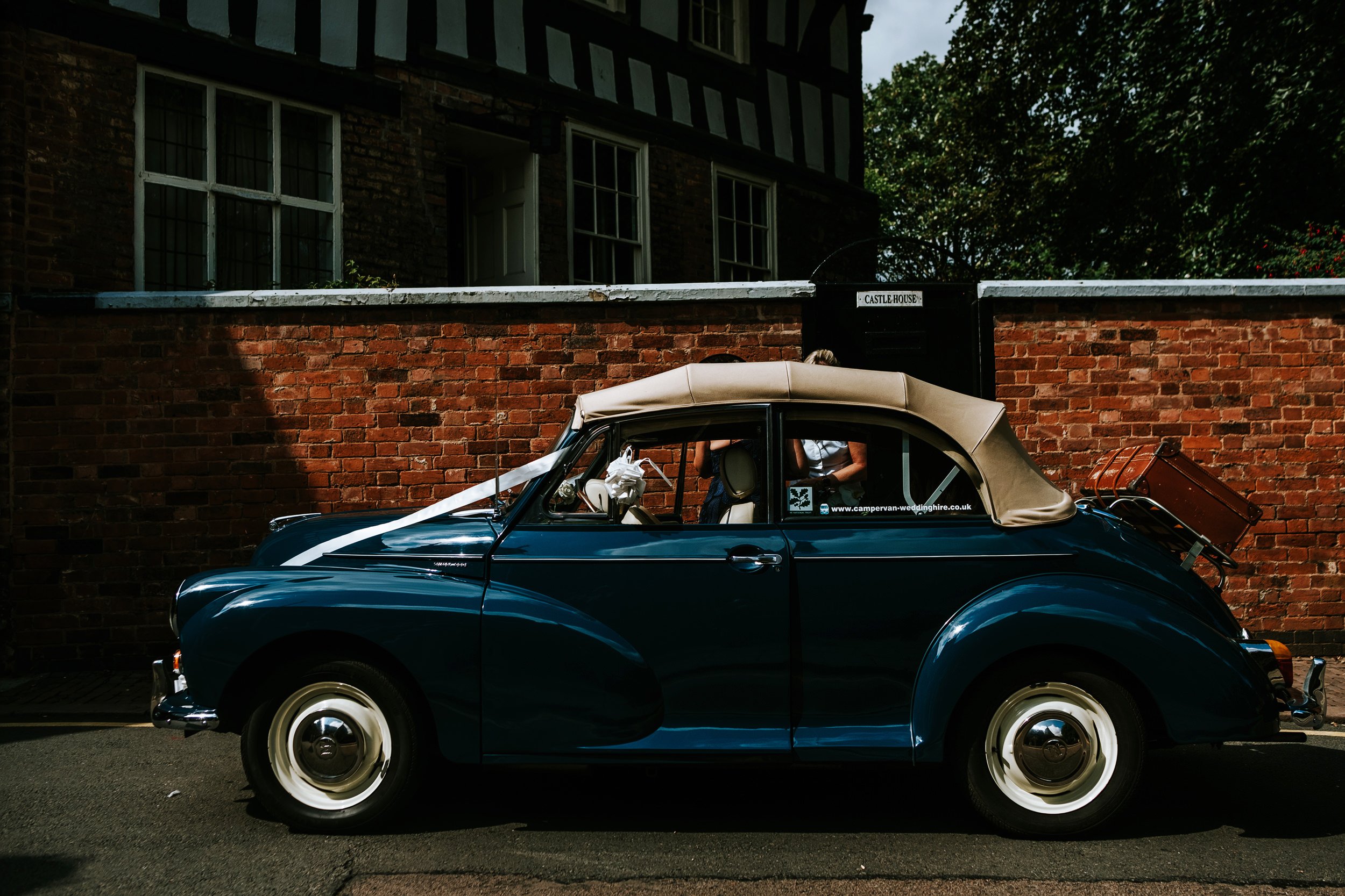 st-mary-de-castro-leicester-wedding-photographer-10052.jpg