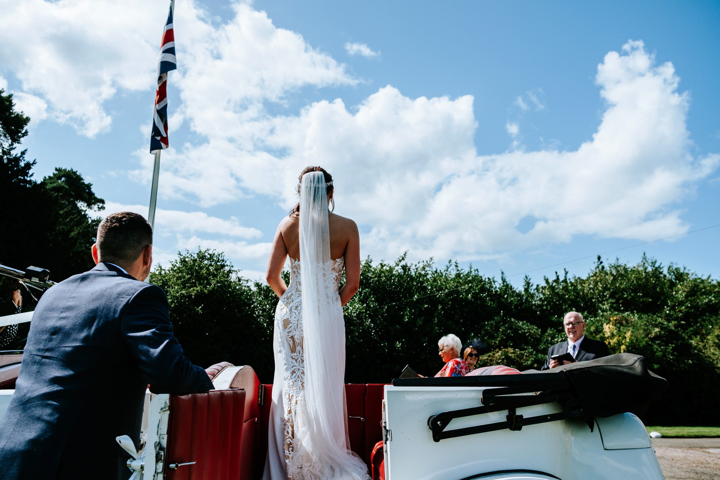 midlands-documentary-wedding-photographer-100211.jpg