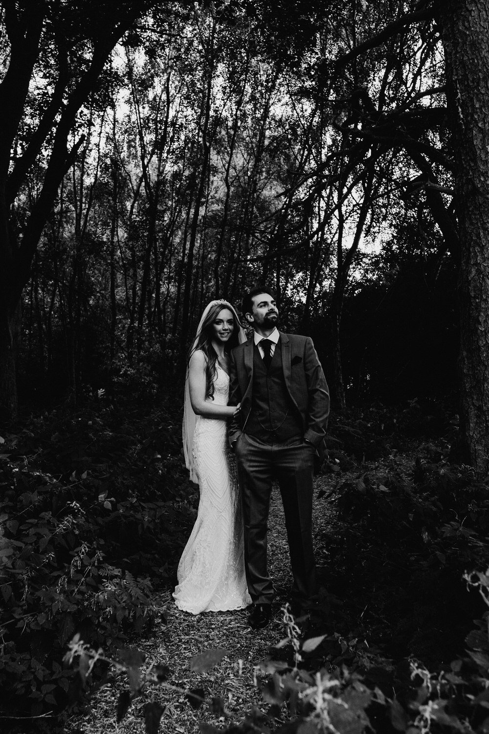 D&A-100377_b&w-forevergreen-wedding-photographer-nottingham.jpg