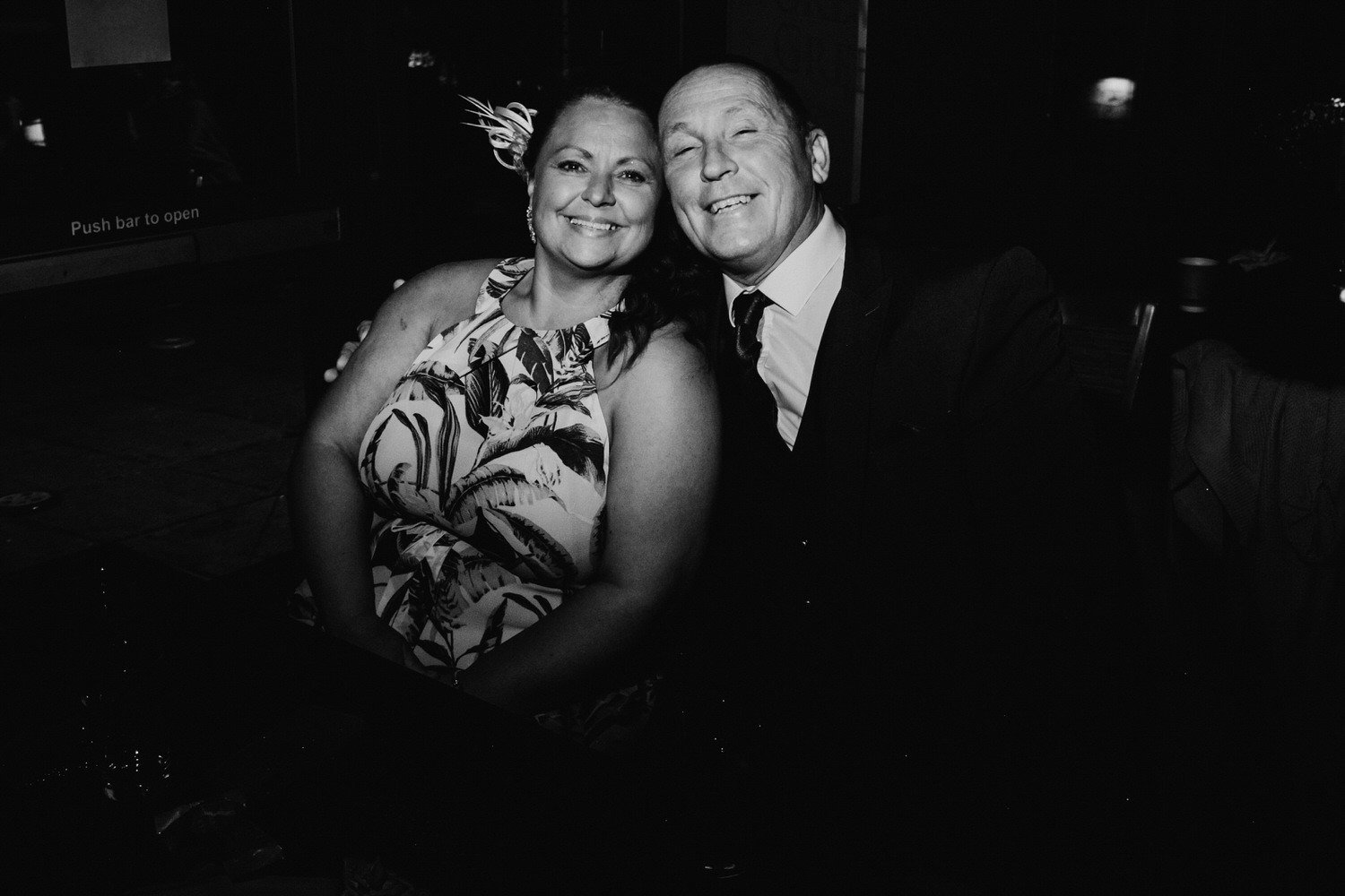 D&A-100466_b&w-forevergreen-wedding-photographer-nottingham.jpg