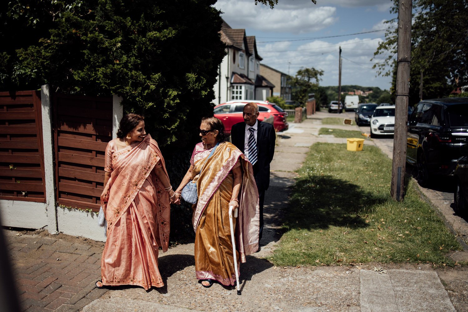 Essex-documentary-wedding-photographer-lovely-creatures-100123.jpg