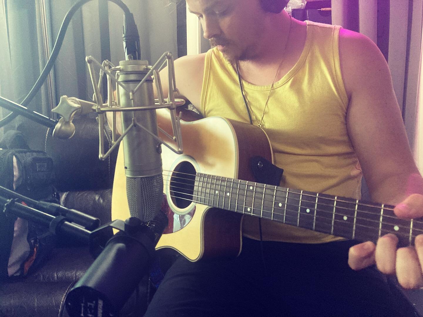 Recording guitars today with @clevelandguy91 mid/side mic technique with SM7B (mid) and @warmaudio WA-87 (side)
