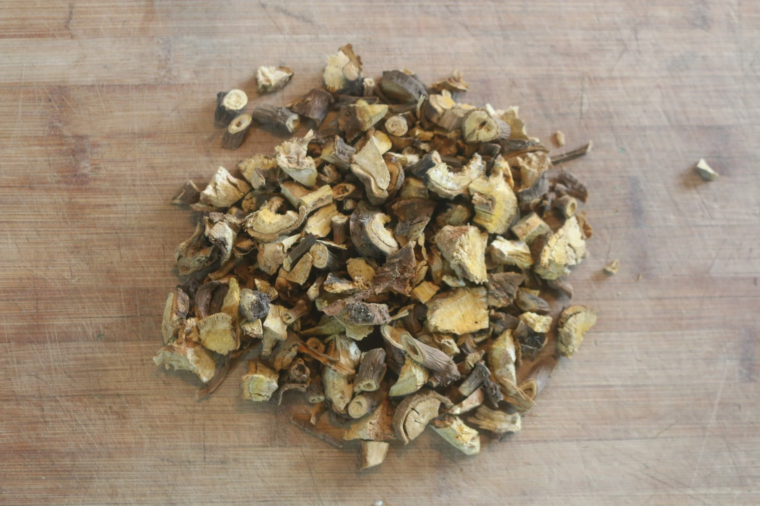 Japanese Knotweed Root, Polygonum cuspidatum, Dried