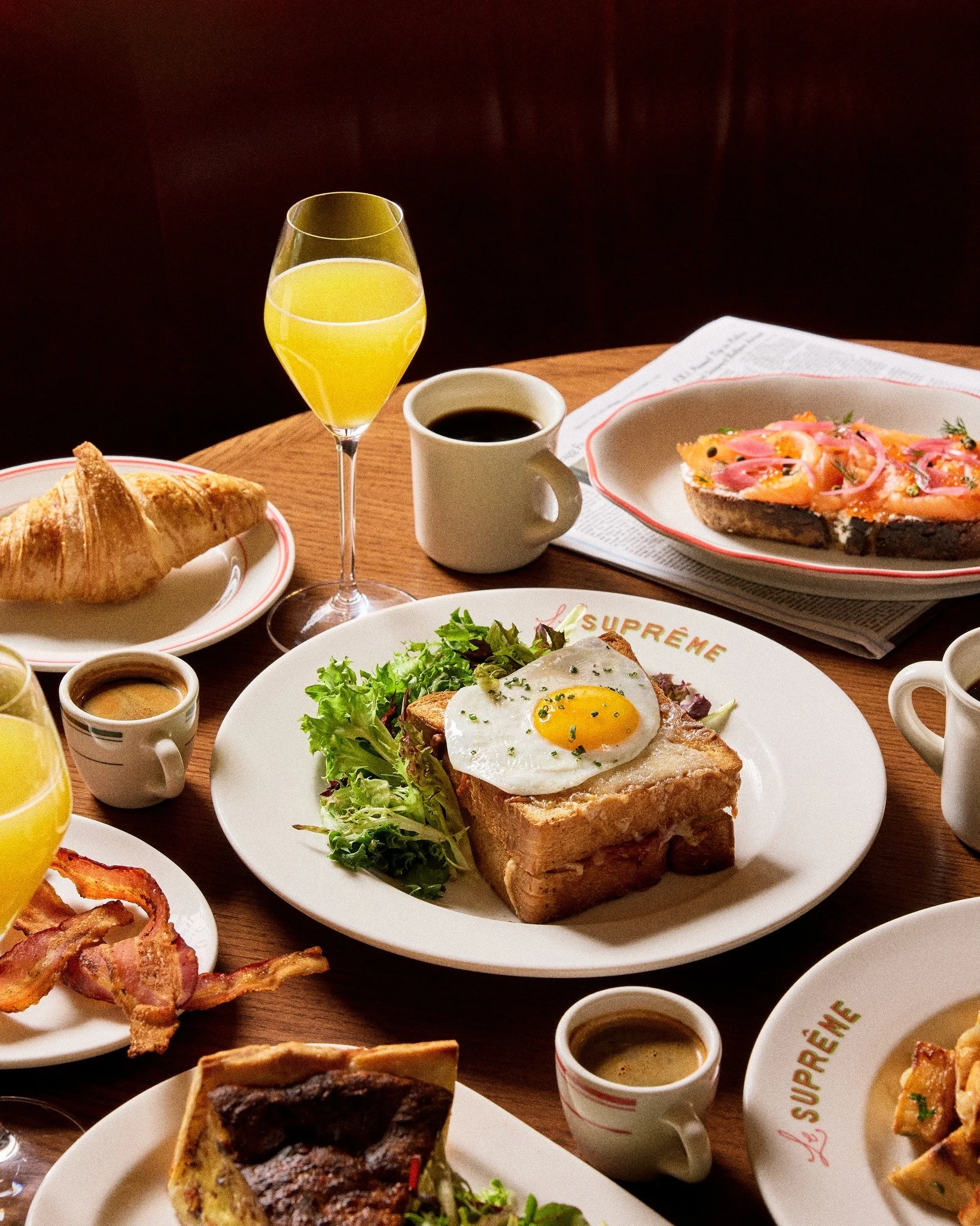 Celebrate the holiday with us on Christmas Eve, we're hosting brunch 10am-4pm.

Or start the new year with us—brunch is on New Year's day from 10am to 2:30pm. Reservations available at the link in bio. #LESUPRÊMEDETROIT