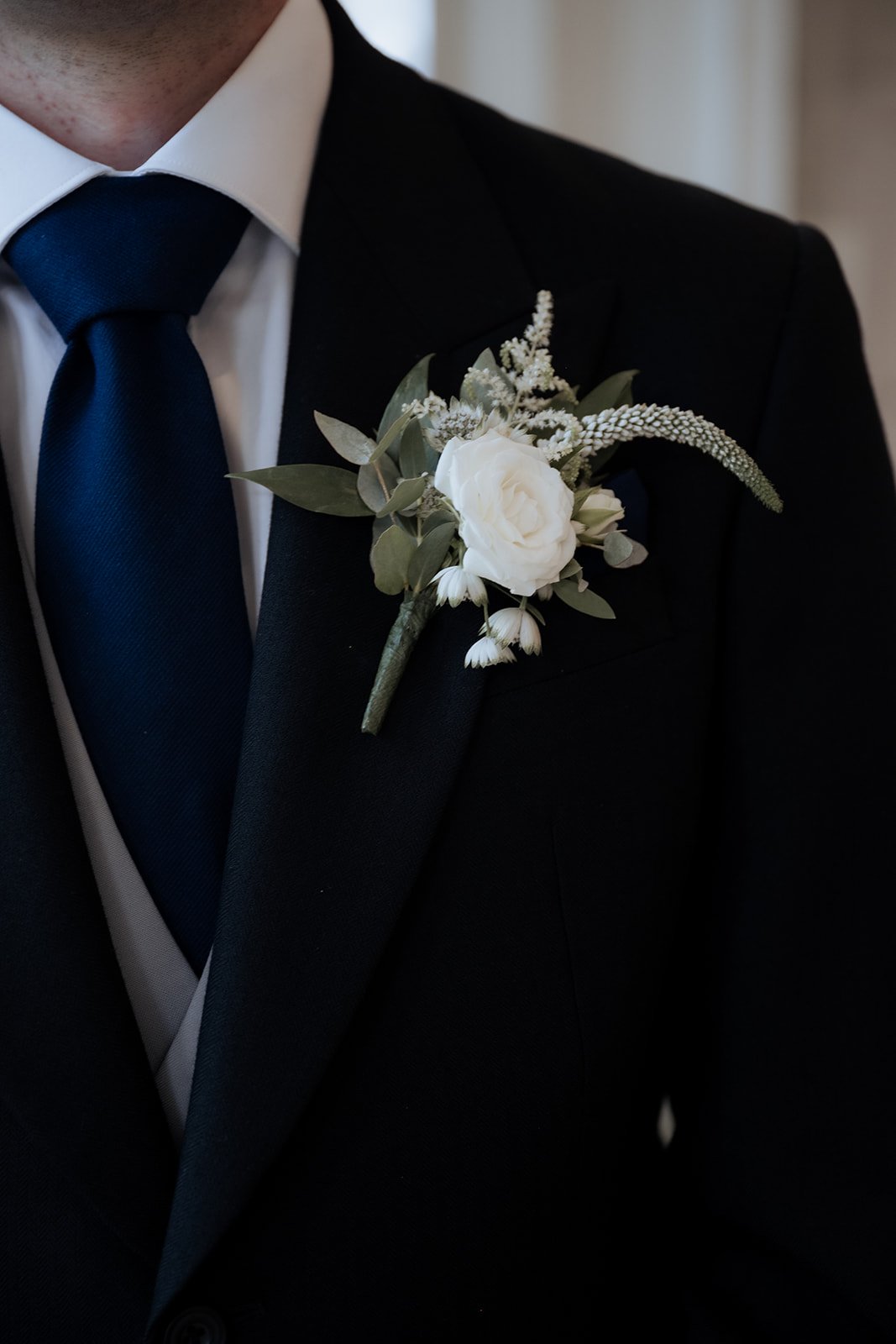 corsage.Winchester House, London. Images by Wildheart Photographer, London Wedding Photographer