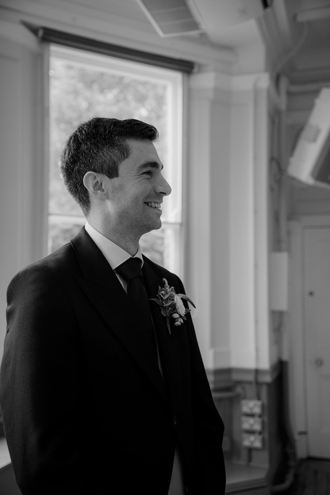 Groom watching bride walk the aisle.Winchester House, London. Images by Wildheart Photographer, London Wedding Photographer