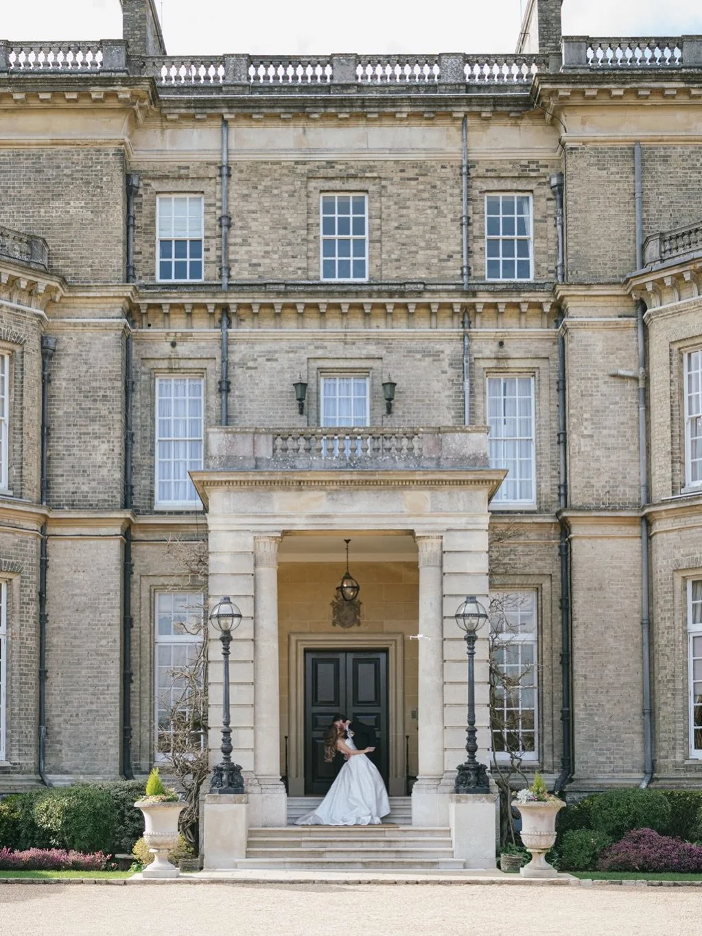 HEDSOR HOUSE

A little more from our recent editorial at Hedsor House.

Quite possibly one of the most impressive backdrops for a wedding 🤍

Venue @hedsor
Wedding planner and designer 
@the_luxury_wedding_co
Wedding stylist
@sparkleeventstyling
Flow