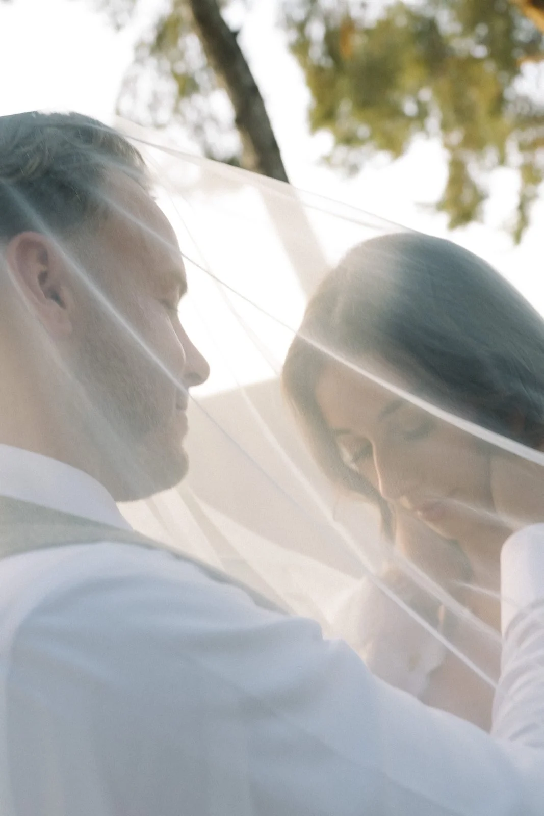 Editorial bridal portrait at Finca Torre Bosch