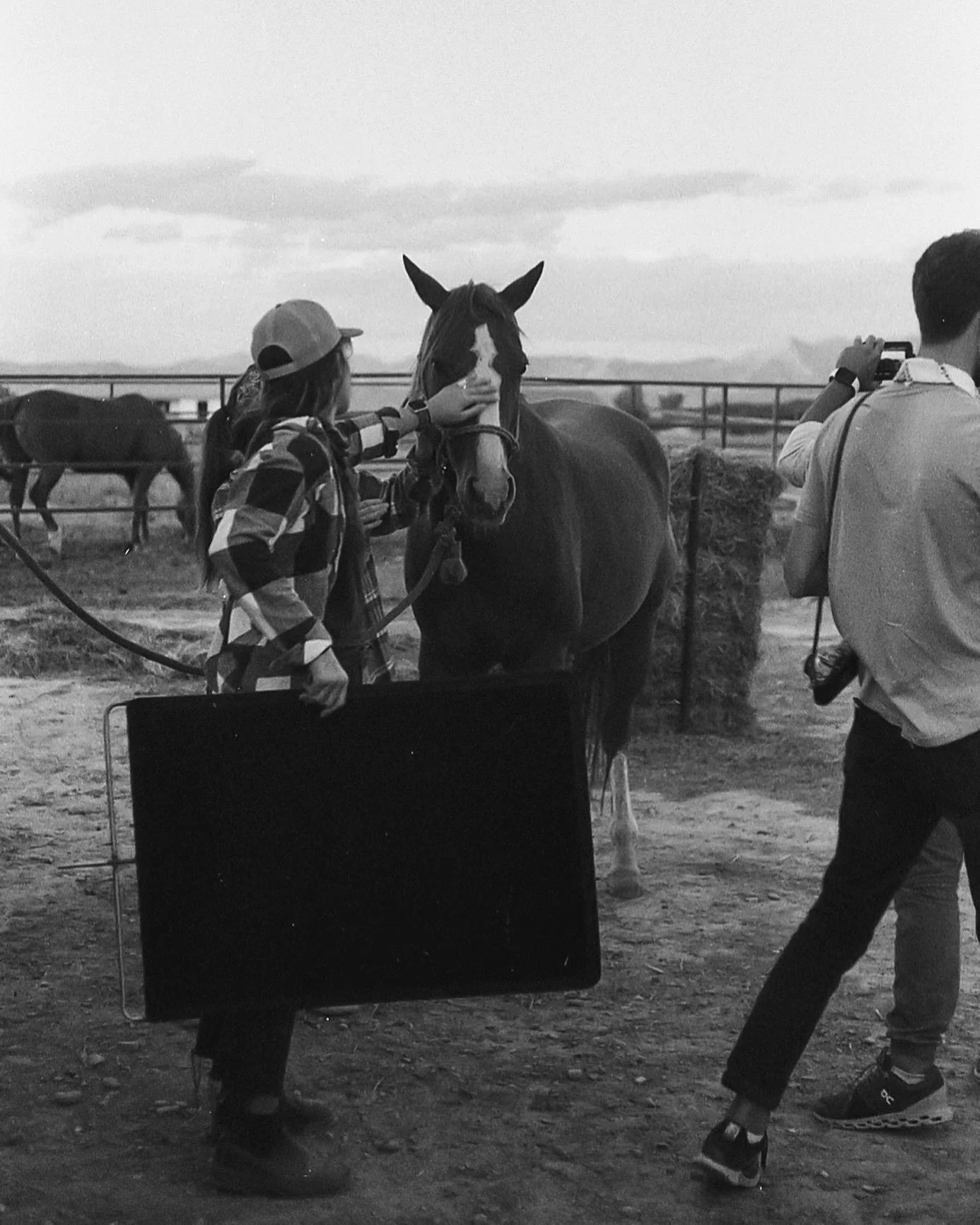 Filming at the farm with Teaspoon. Didn&rsquo;t feel like work with this crew. 

BTS shot on film by @andrewj.studios