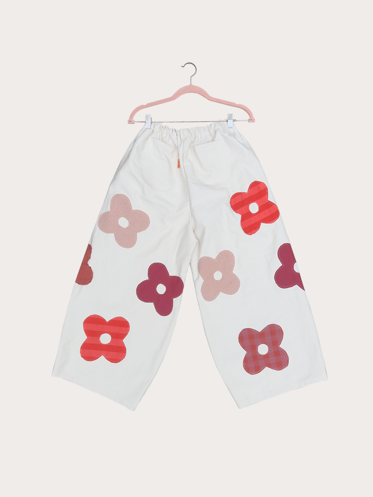 PLAYGROUND PANTS FLOWERS ECRU.png