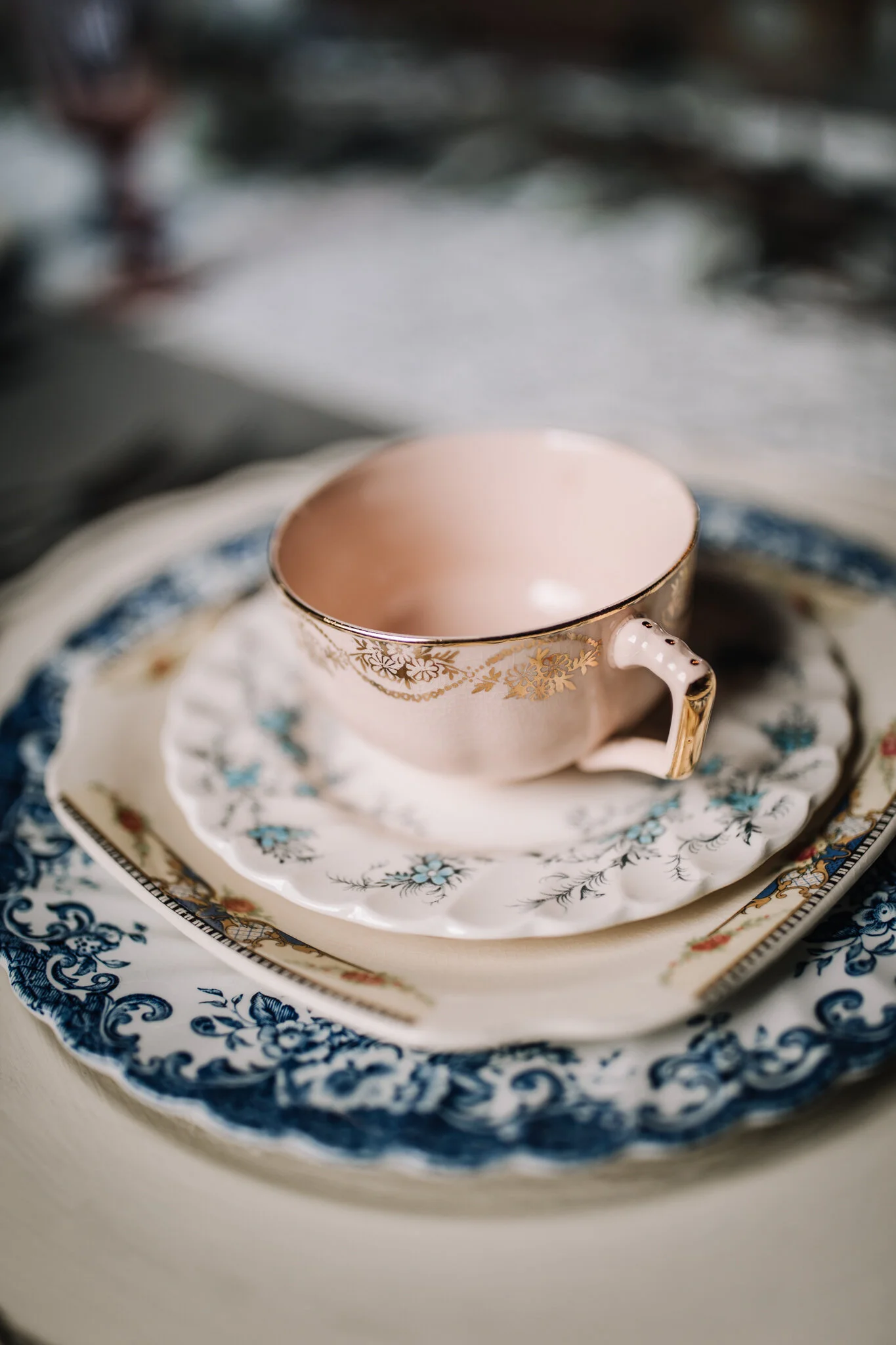 20 - billie-shaye+style+photography+-+www.billieshayestyle.com+-+spring+southern+classy+wedding+styled+shoot+-+ironwood+wedding+venue+-+bowling+green+kentucky+-1883.jpg