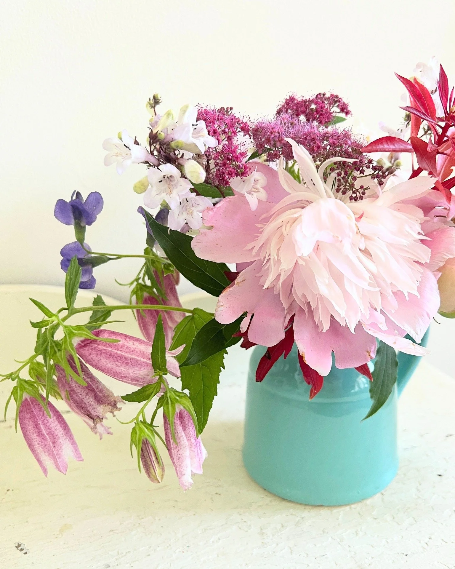 A gentle reminder: you&rsquo;re allowed to be your own love song. 💞🎶

I put together a playlist of love songs to sing to yourself &mdash; perfect for quiet mornings, solo dance parties, or a little extra encouragement when you need it.

Turn it up.