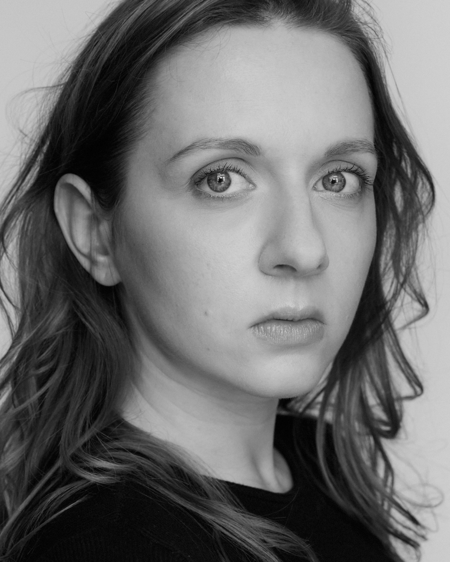 Welcome! Ab sofort ist die liebe Sarah Palarczyk exklusiv bei Word Up vertreten.

Sarah ist Schauspielerin und Sprecherin mit einer Leidenschaft f&uuml;r vielseitiges Erz&auml;hlen &ndash; vor der Kamera, auf der B&uuml;hne und hinter dem Mikrofon.

