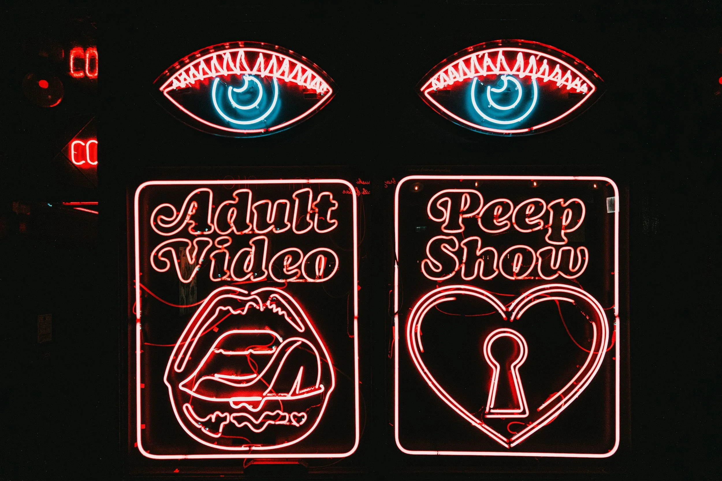 What to Expect from a Pop-Up Peep Show in Victoria, BC