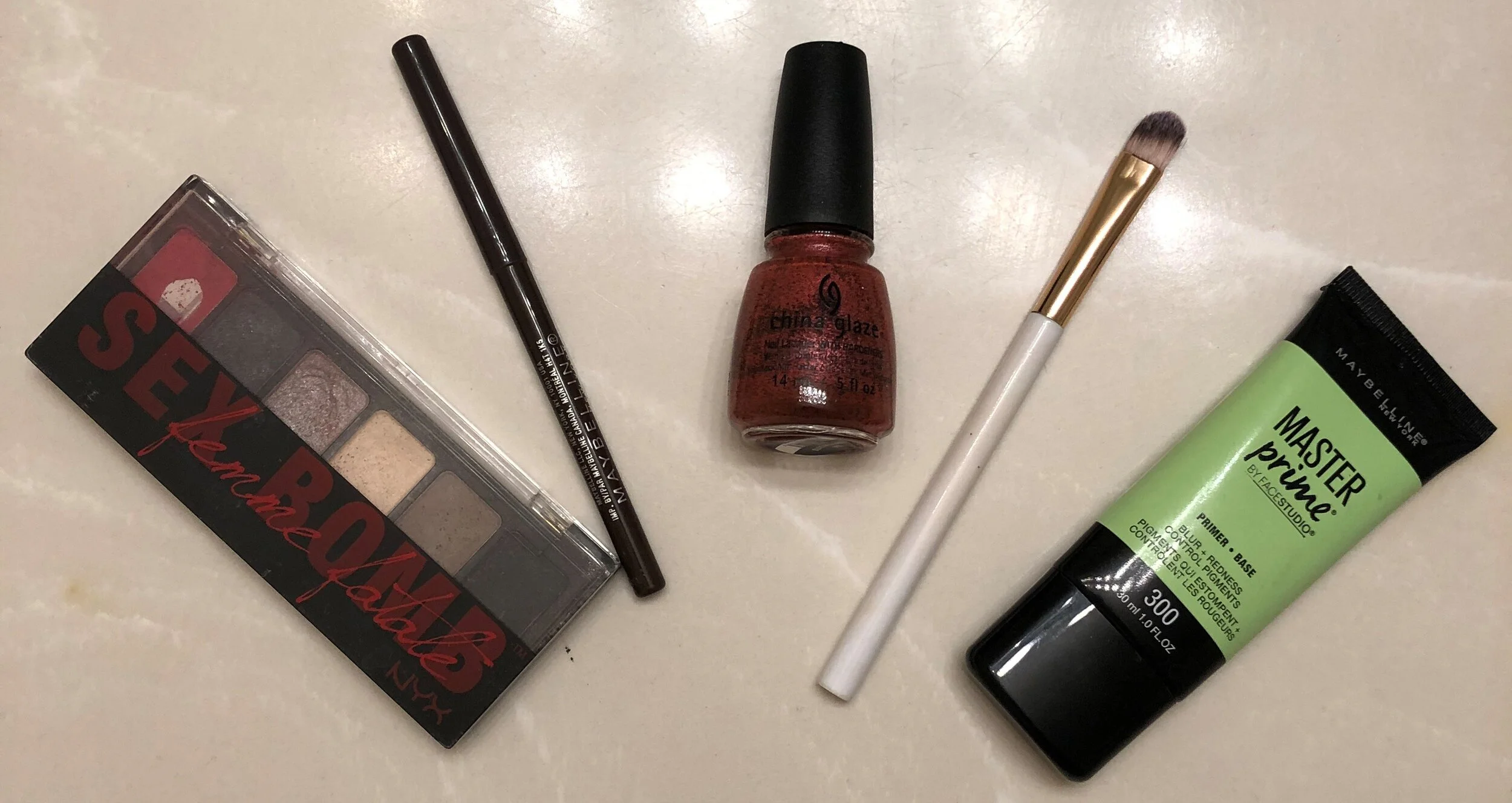 Wolf How to Apply Easy Nail Polish Scratches & Scabs