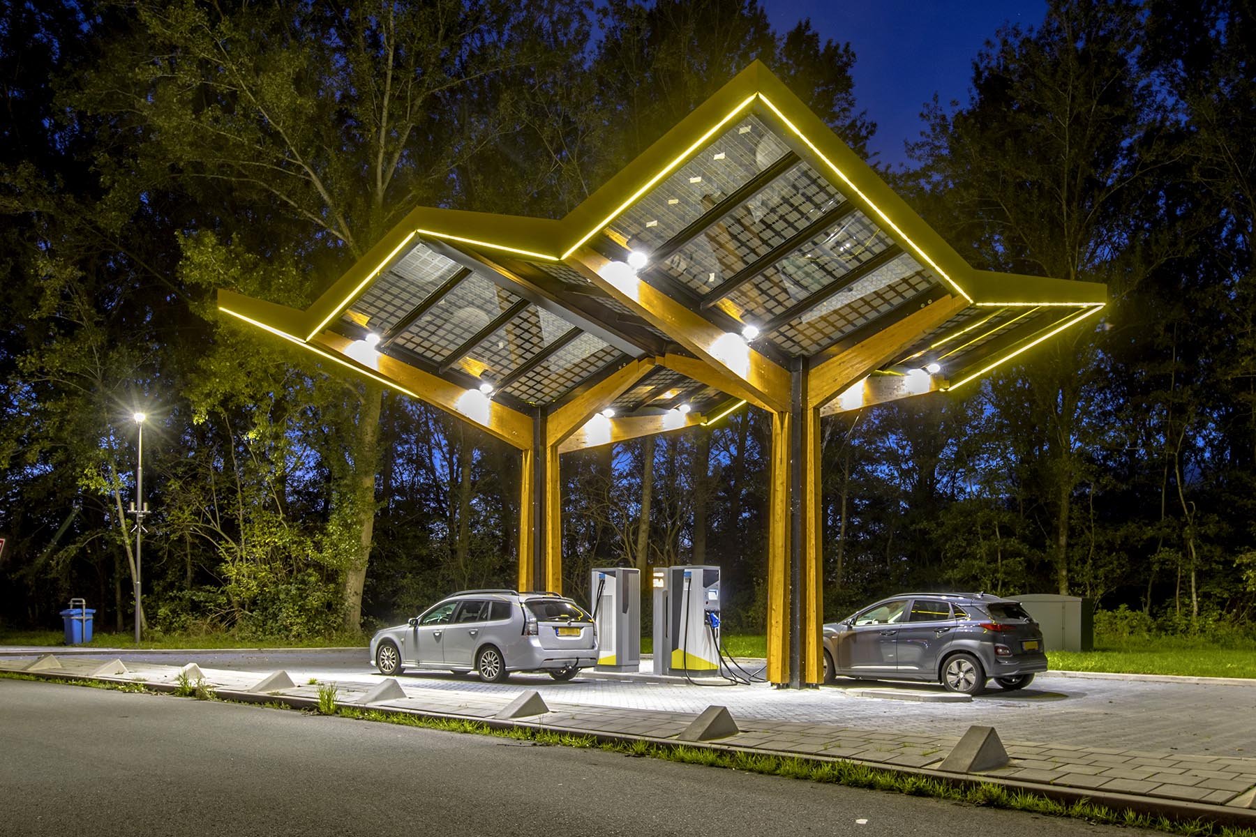 Filling up with electricity at the employer's expense