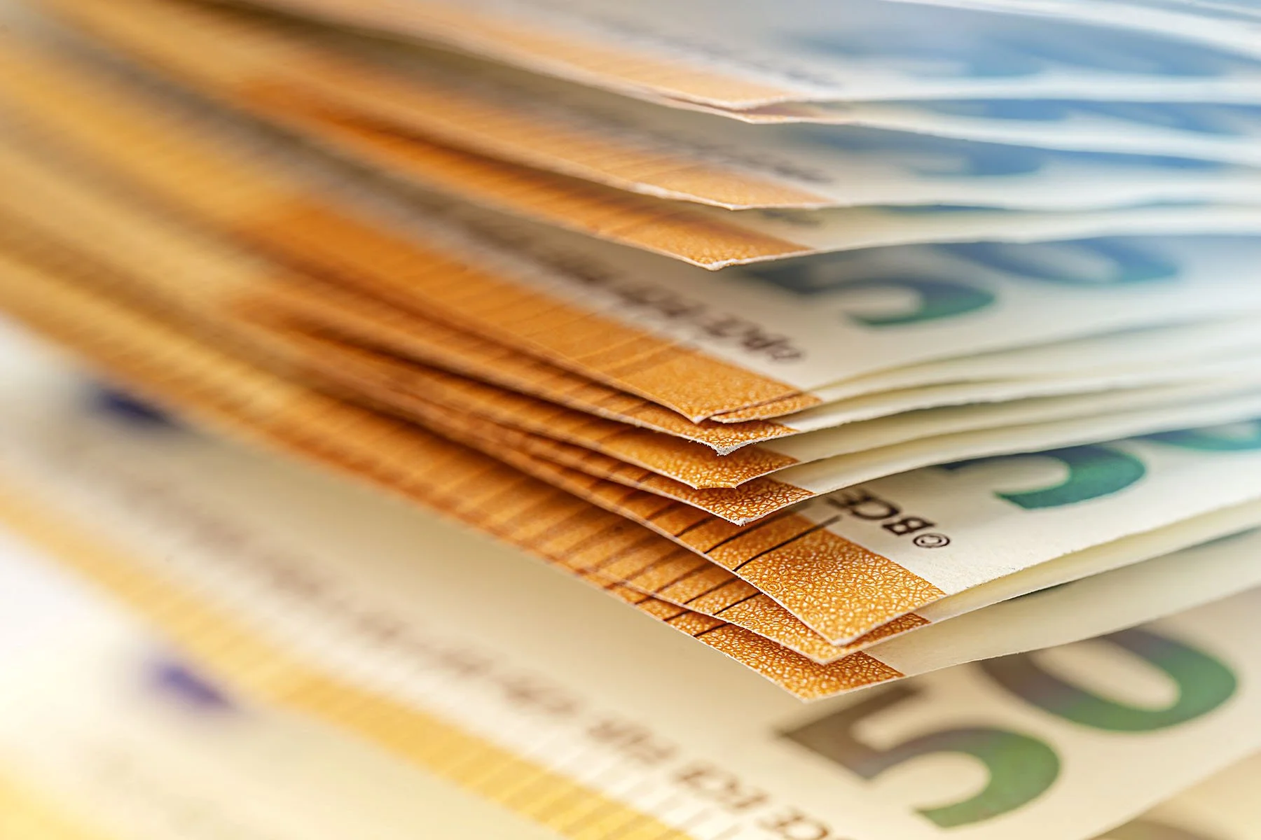 Un cortège de mesures fiscales et sociales dans la loi-programme