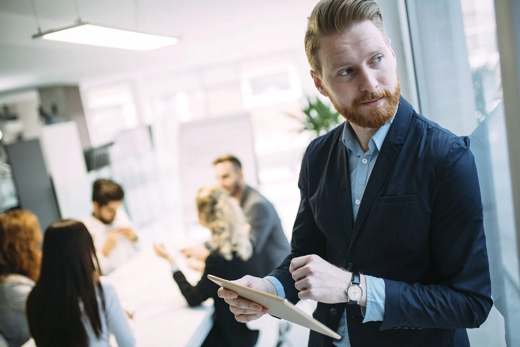 Des salariés heureux : un atout stratégique dans la guerre des talents