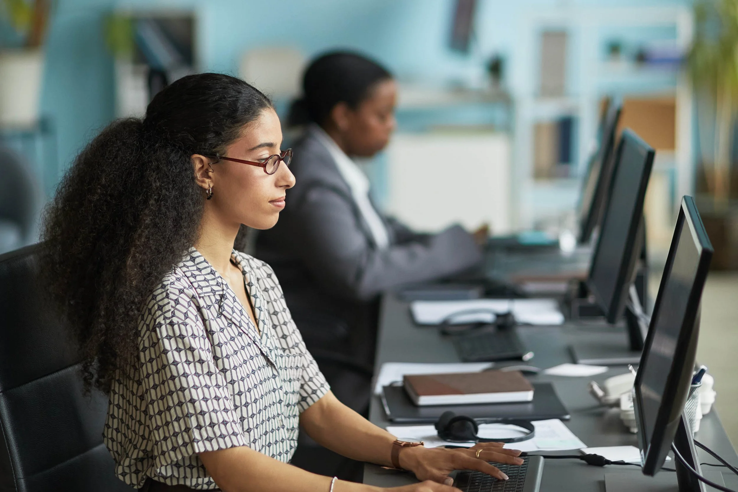 Outsourcing vs. zelf doen: wat besteed je best uit als kmo?