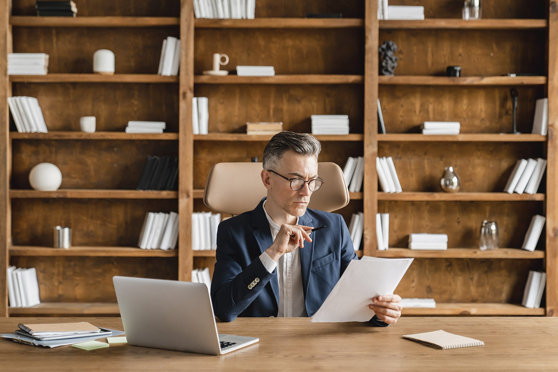 How to deal with defaulters in a decisive and customer-focused manner