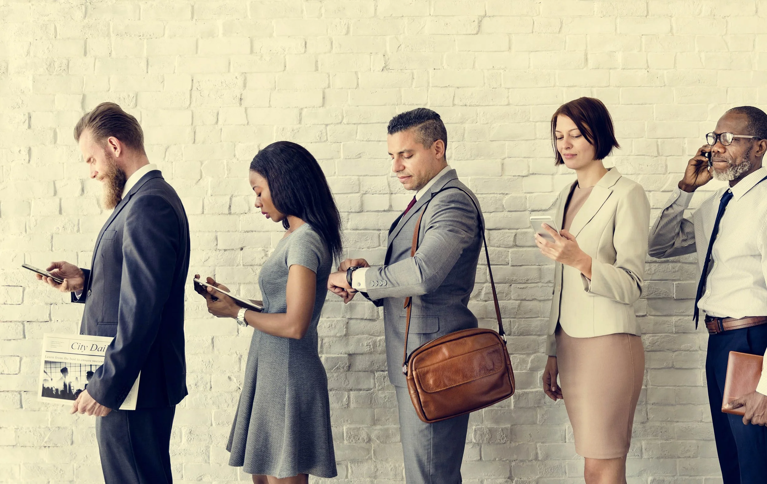 SMEs Growing Increasingly Pessimistic: Investments and Hiring on Hold