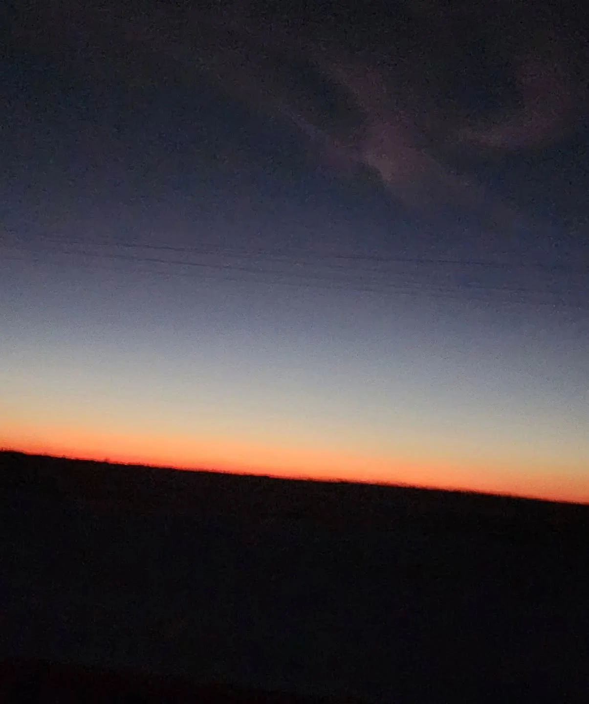 Sometimes North Dakota can kick your butt, especially when  it's below zero for an extended time. But these sunsets and the quiet drives sure are worth it 🥰🌅 The increasing daylight doesn't hurt either 😅