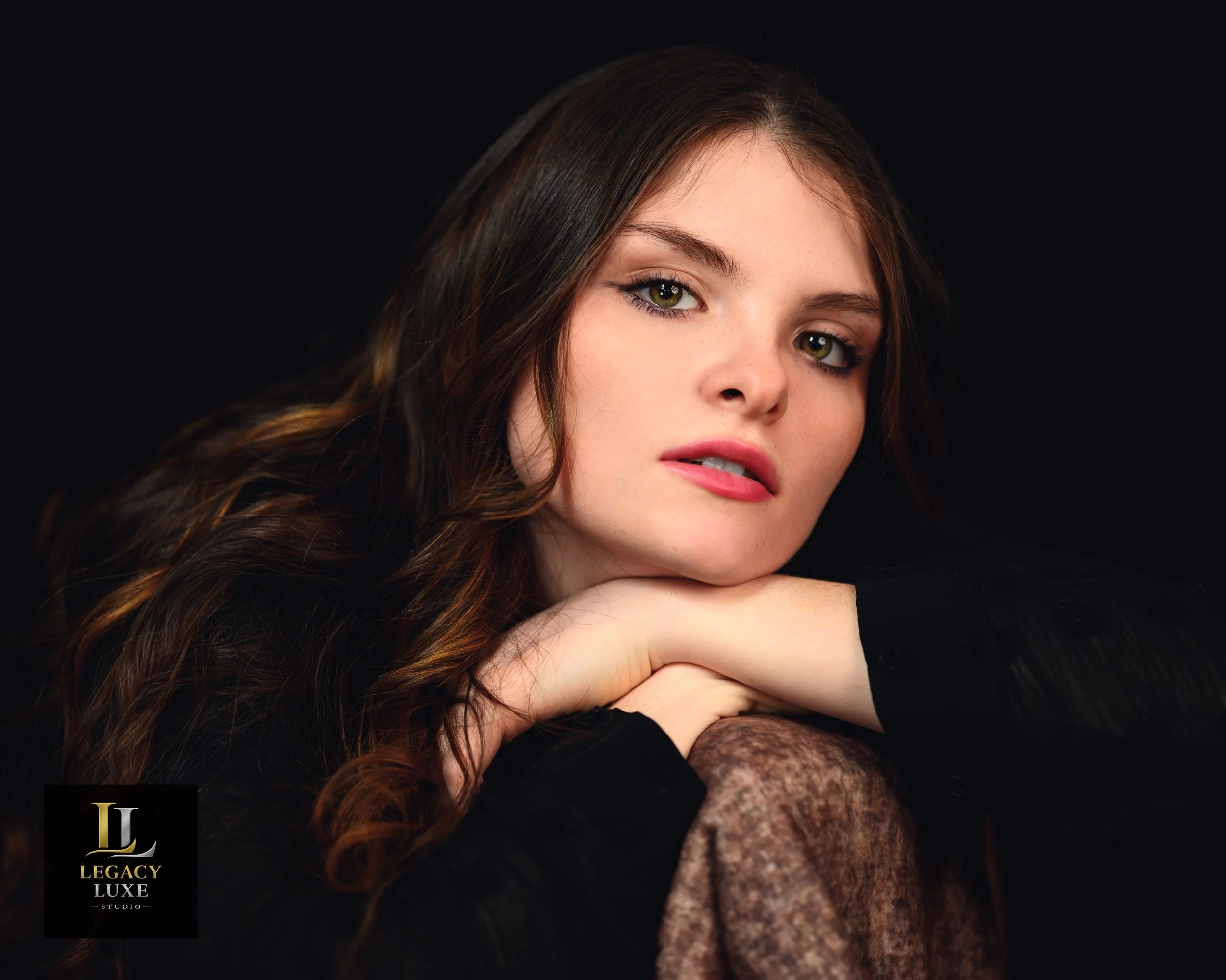 When Should Class of 2027 Seniors Book Their Portrait Session?