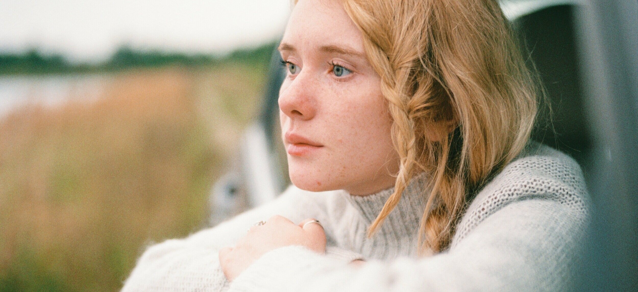 woman-in-white-sweater-thinking-4091205.jpg