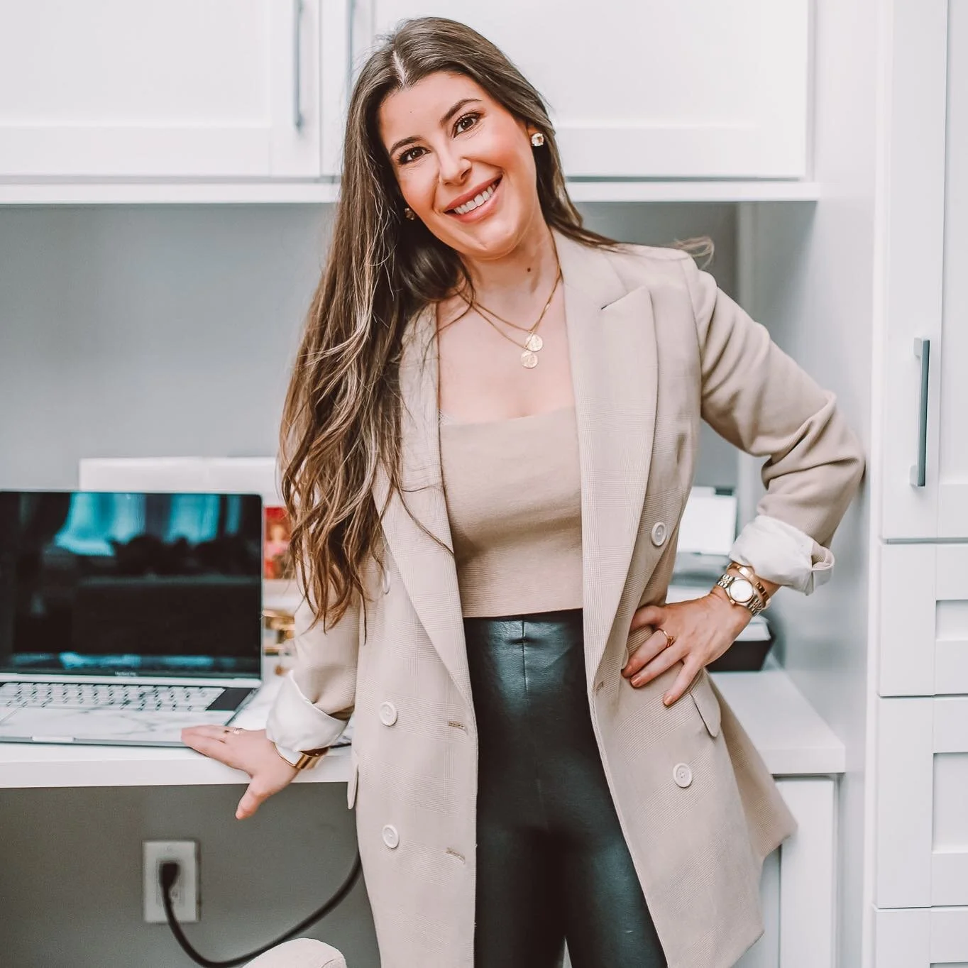 ARE YOU MY IDEAL CLIENT? You might be! Read on...⠀
⠀
My ideal client is a Millenial, &quot;Xennial&quot; (my fellow '77-'83 babes), or Gen-X'er who has an established 6 figure business in the creative or coaching realm! You're young at heart (like me