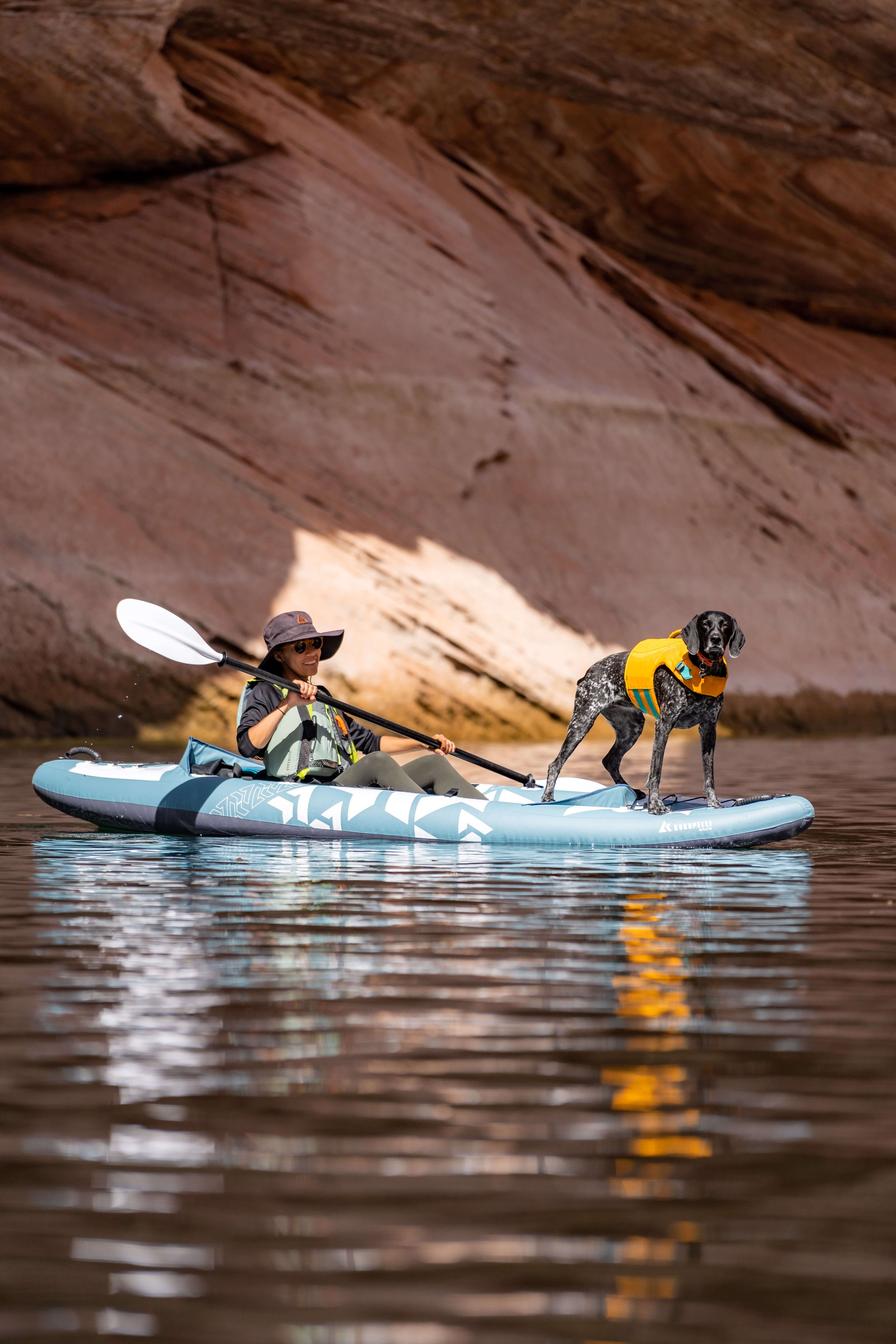 Guide to Kayaking From Lake Powell to Antelope Canyon with your dog