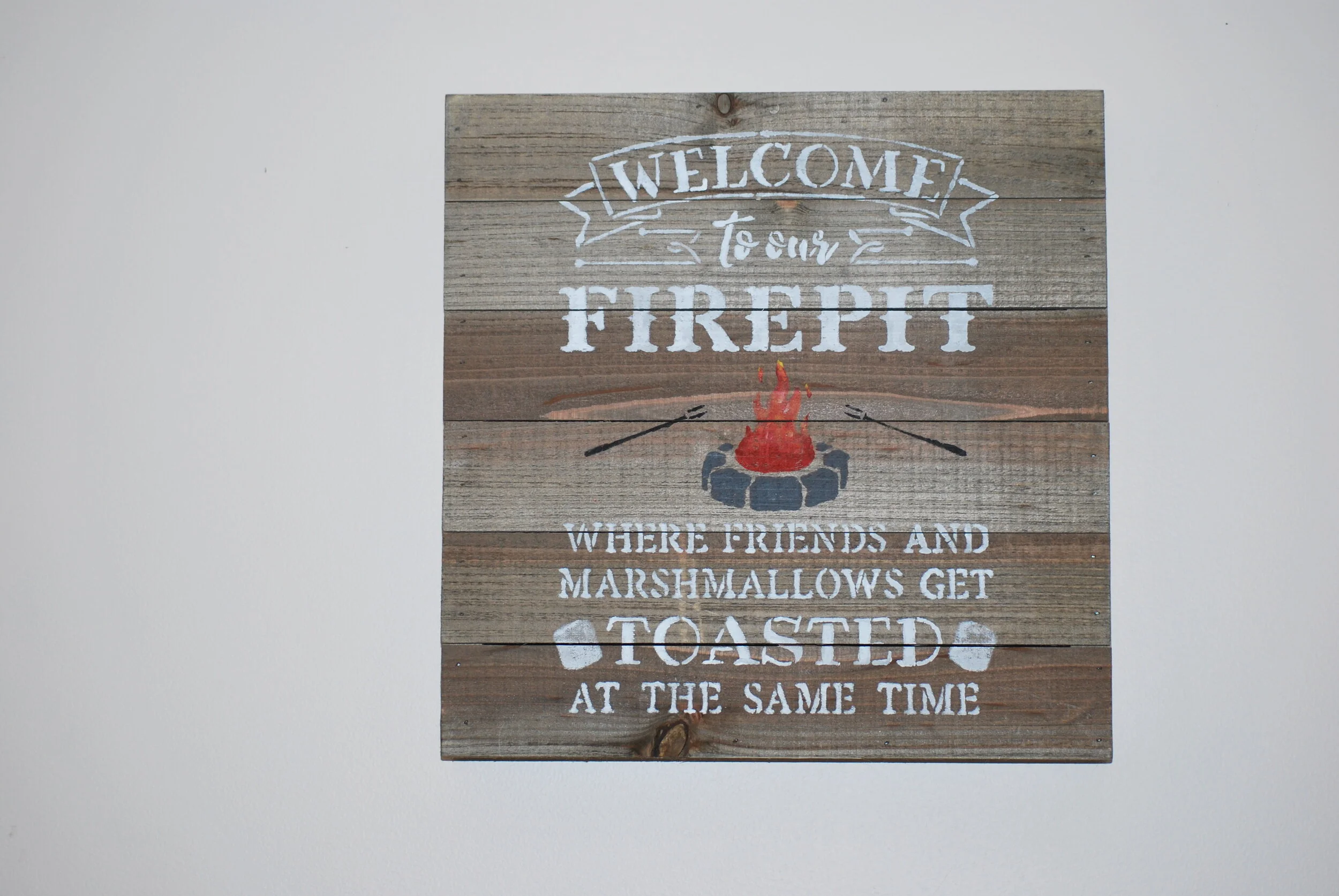 Welcome to our Firepit - Pallet Sign