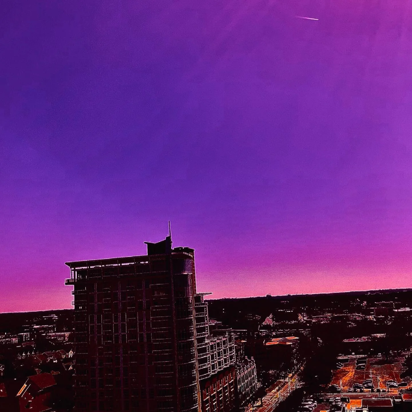 𝚜𝚑𝚘𝚘𝚝𝚒𝚗𝚐 𝚜𝚝𝚊𝚛 #healingvibrations
.
.
 #skysthelimit
.
.
 #GOBEYOND 
.
.
#BEYONDER
.
.
#charlotte