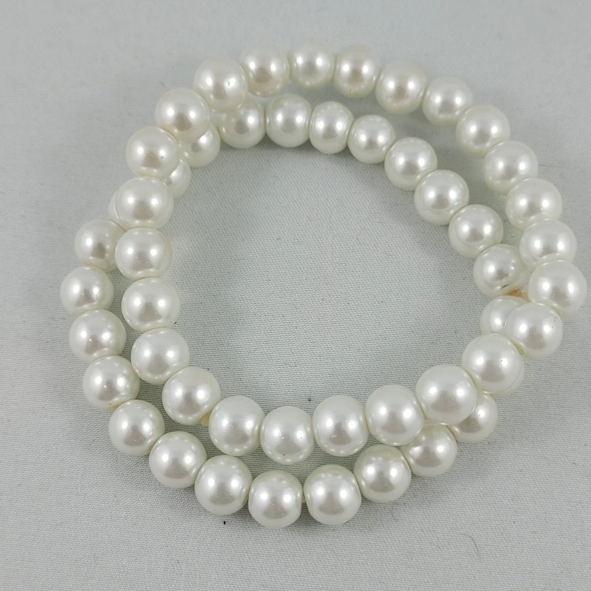 Hefty Bluish Simulated 7mm Pearl Elasticized Stretch Bracelet.jpg