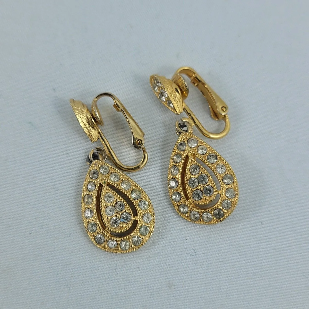 Celebrity NY Pave Clear Crystal Rhinestone Gold Drop Clip-on Earrings.jpg (Copy)